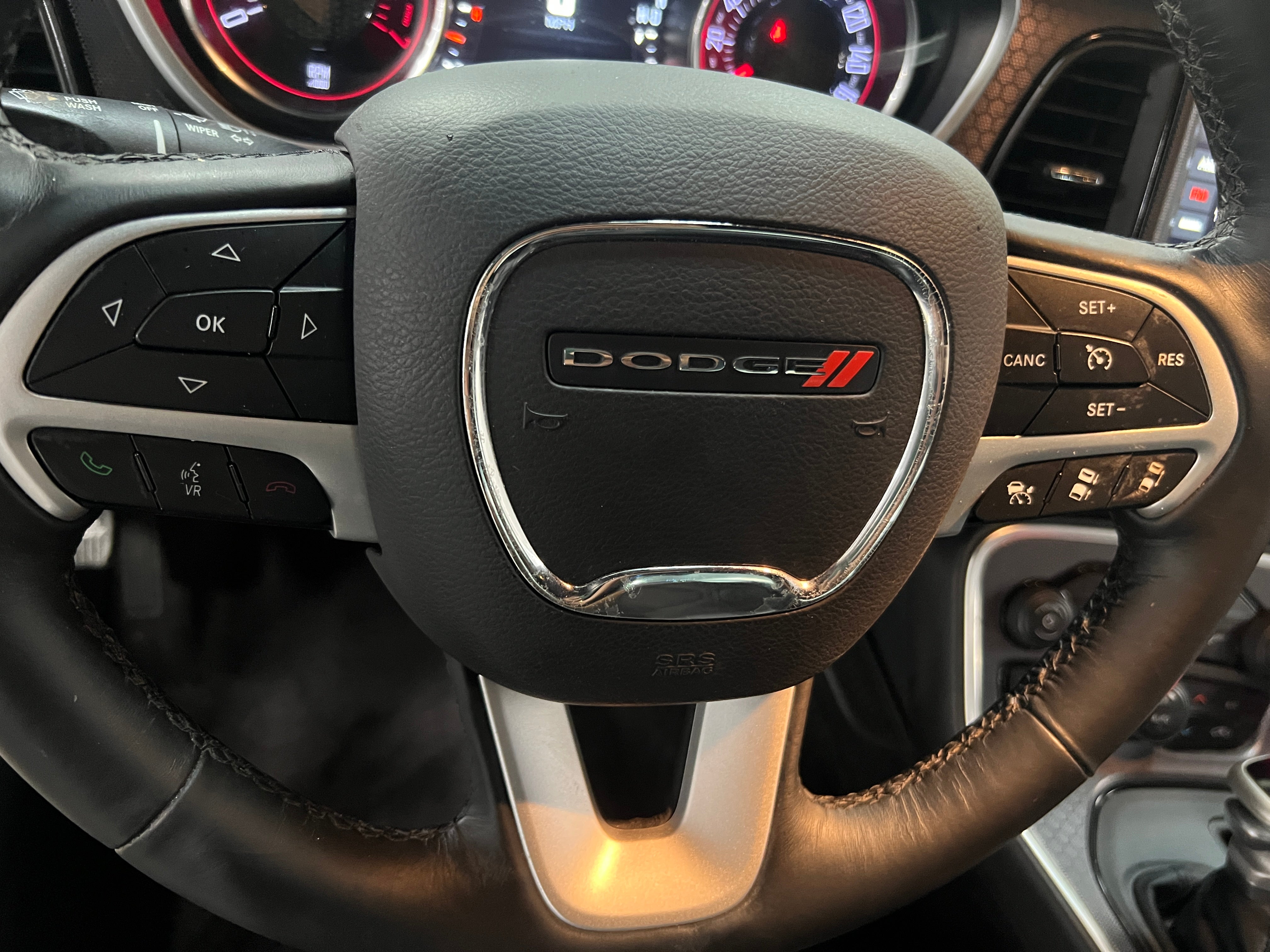 2017 Dodge Challenger SXT 3