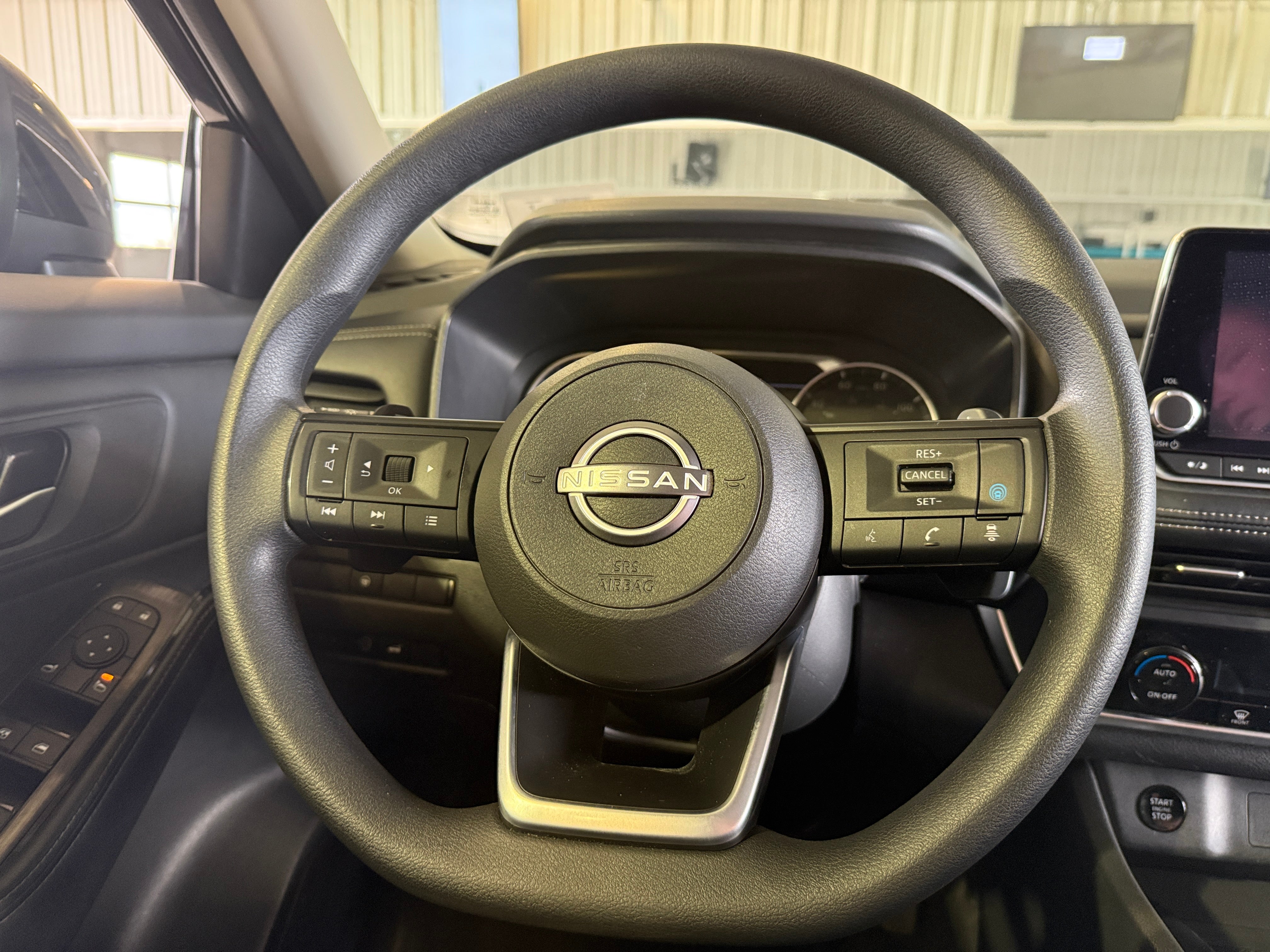 2024 Nissan Rogue SV 5