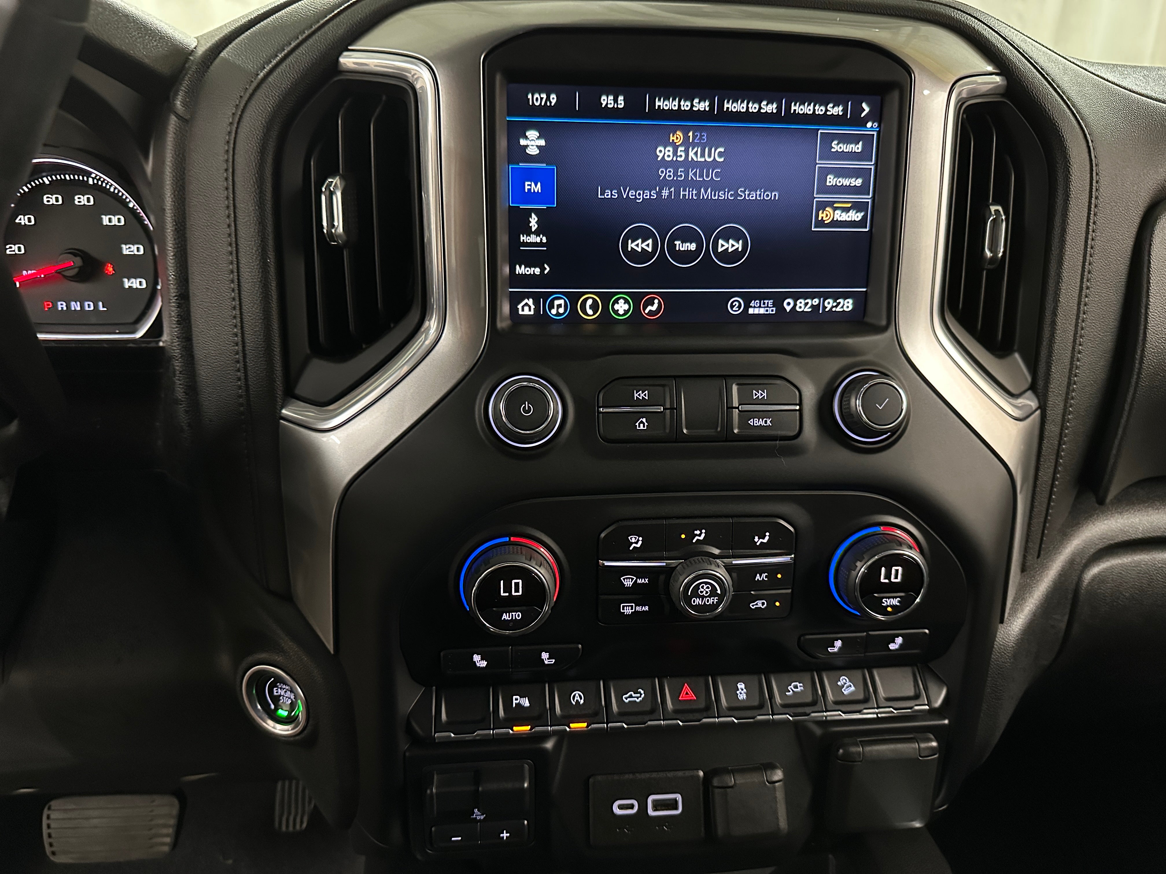 2020 Chevrolet Silverado 1500  3