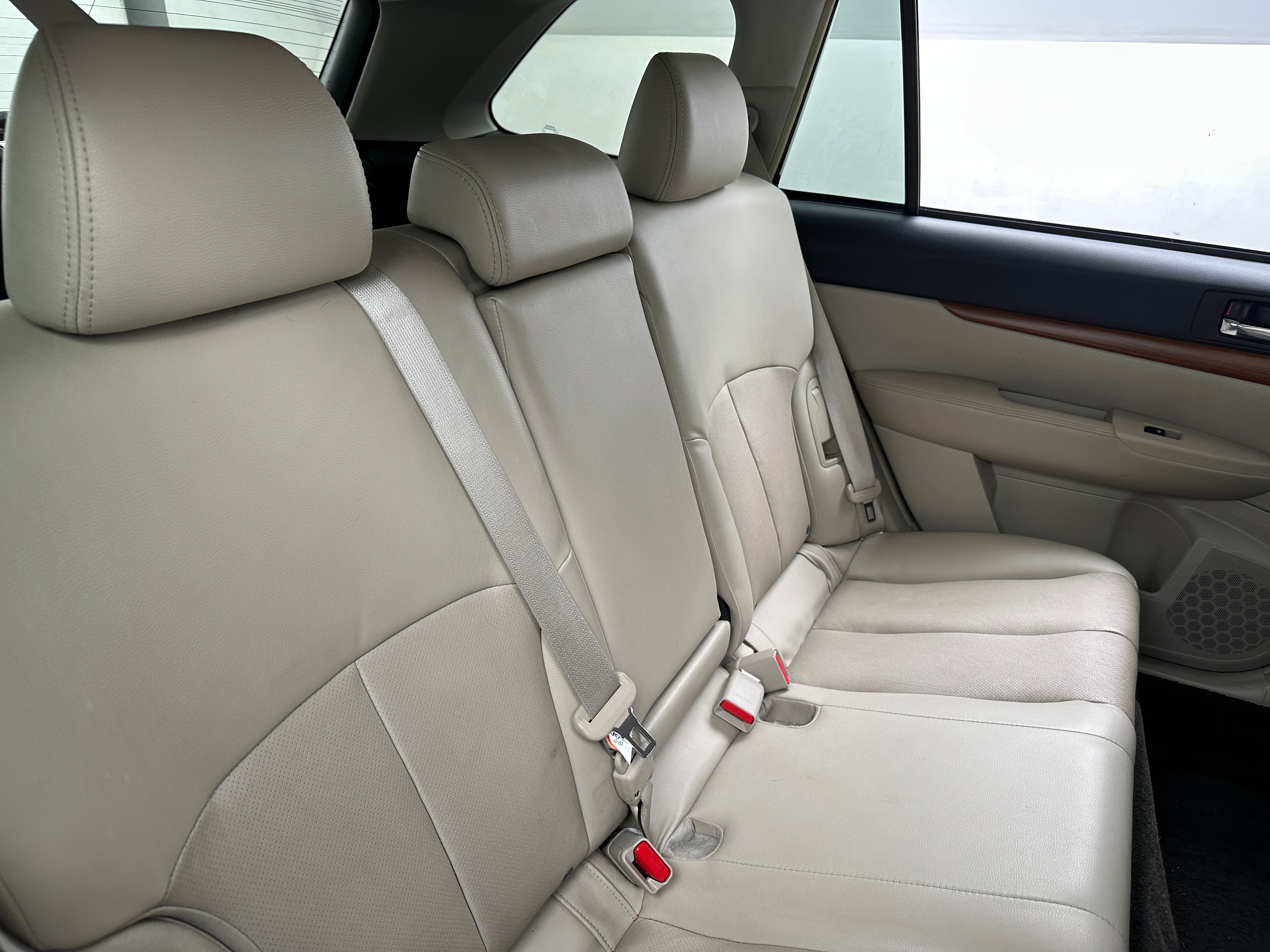 2013 Subaru Outback 2.5i Limited 5