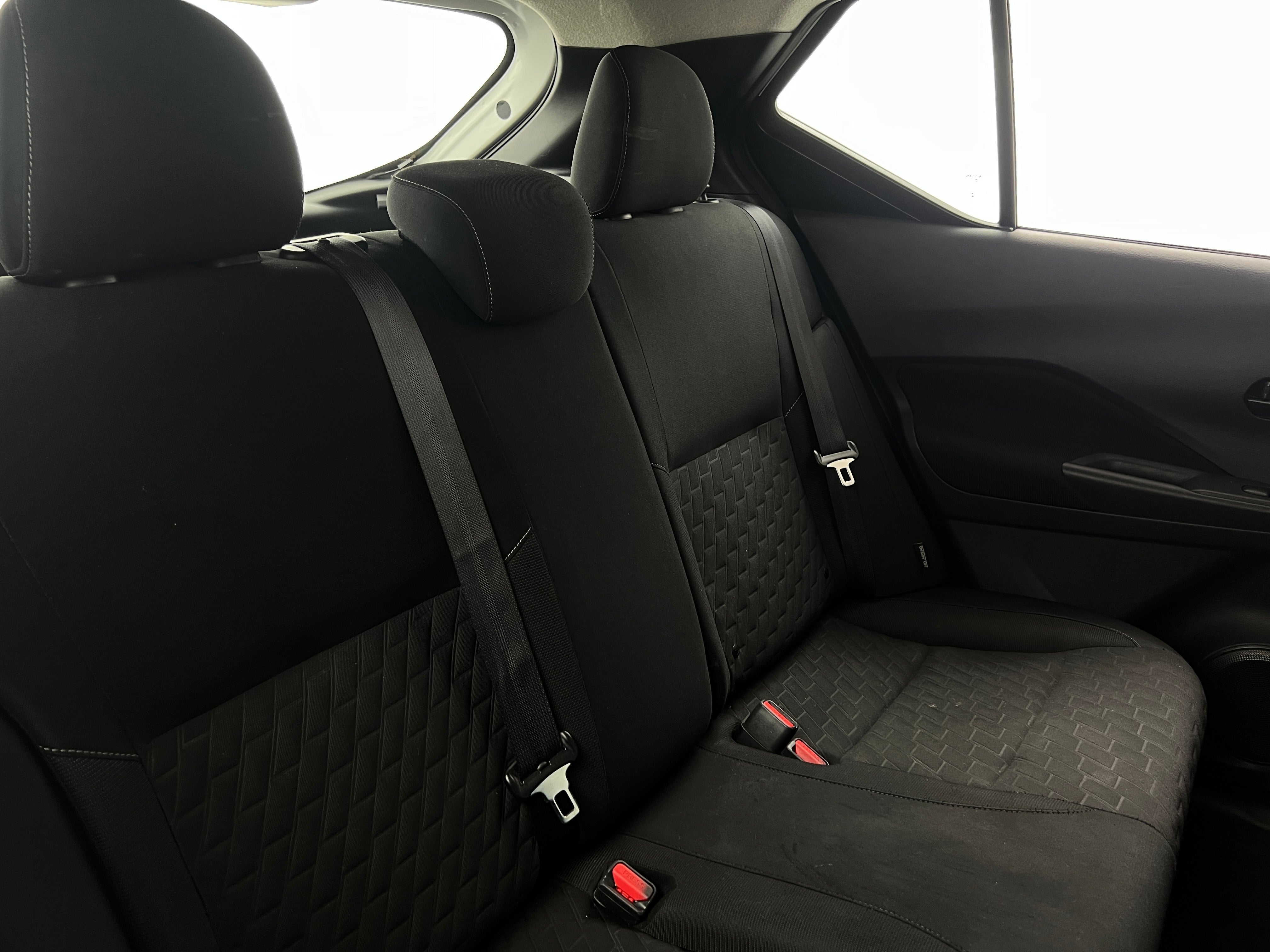 2021 Nissan Kicks S 6