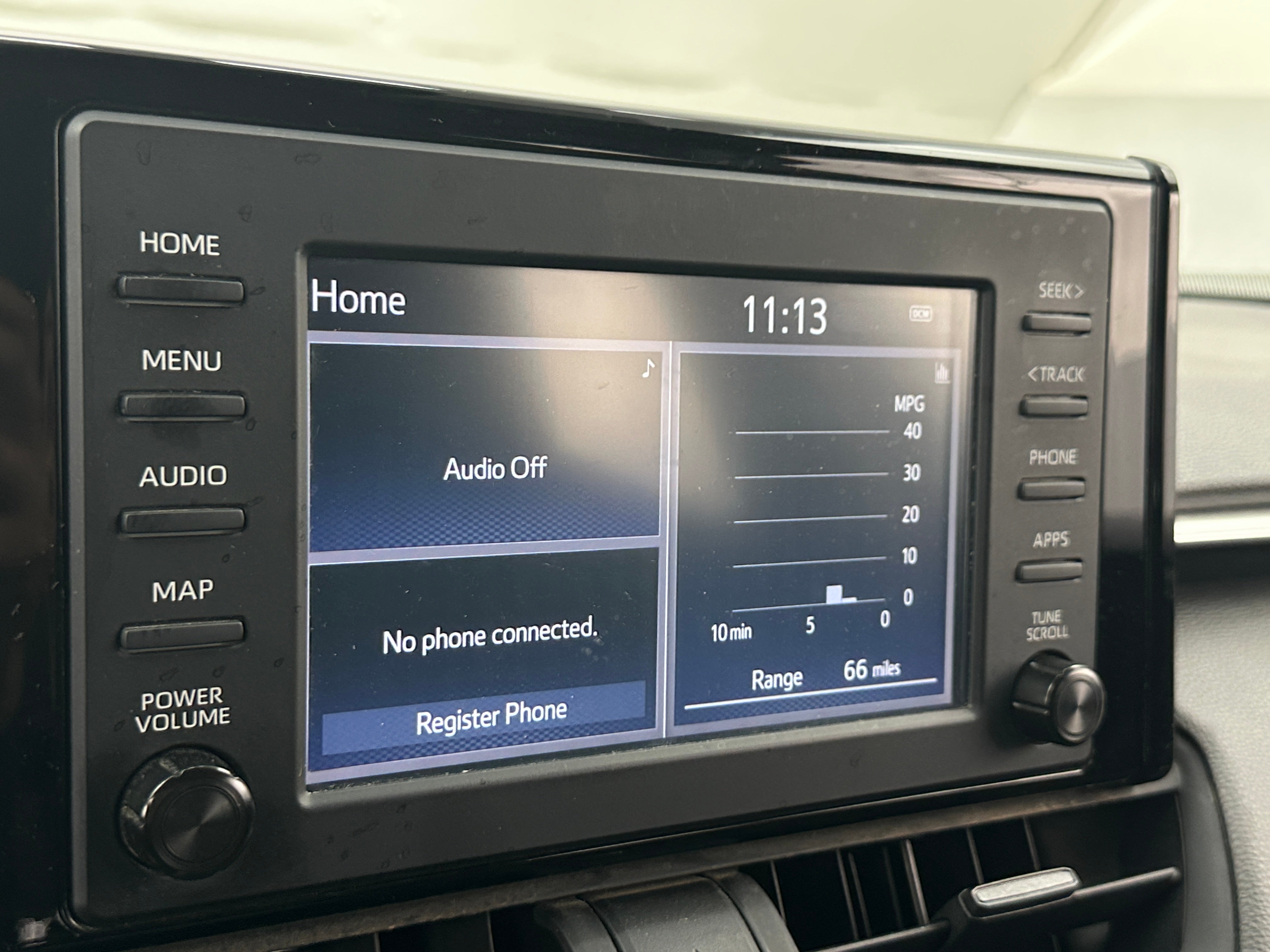 2019 Toyota RAV4 LE 4