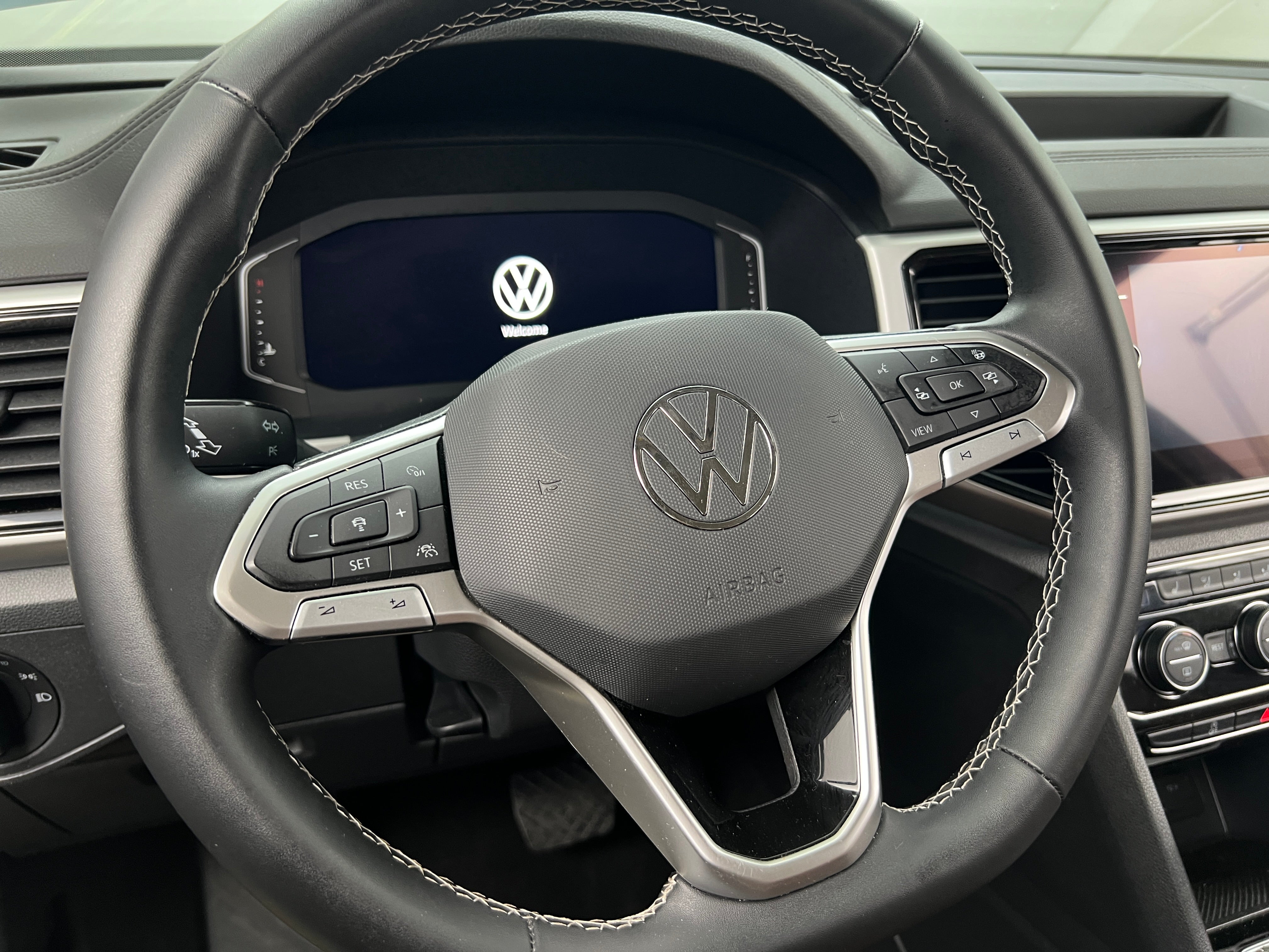 2022 Volkswagen Atlas SEL 4