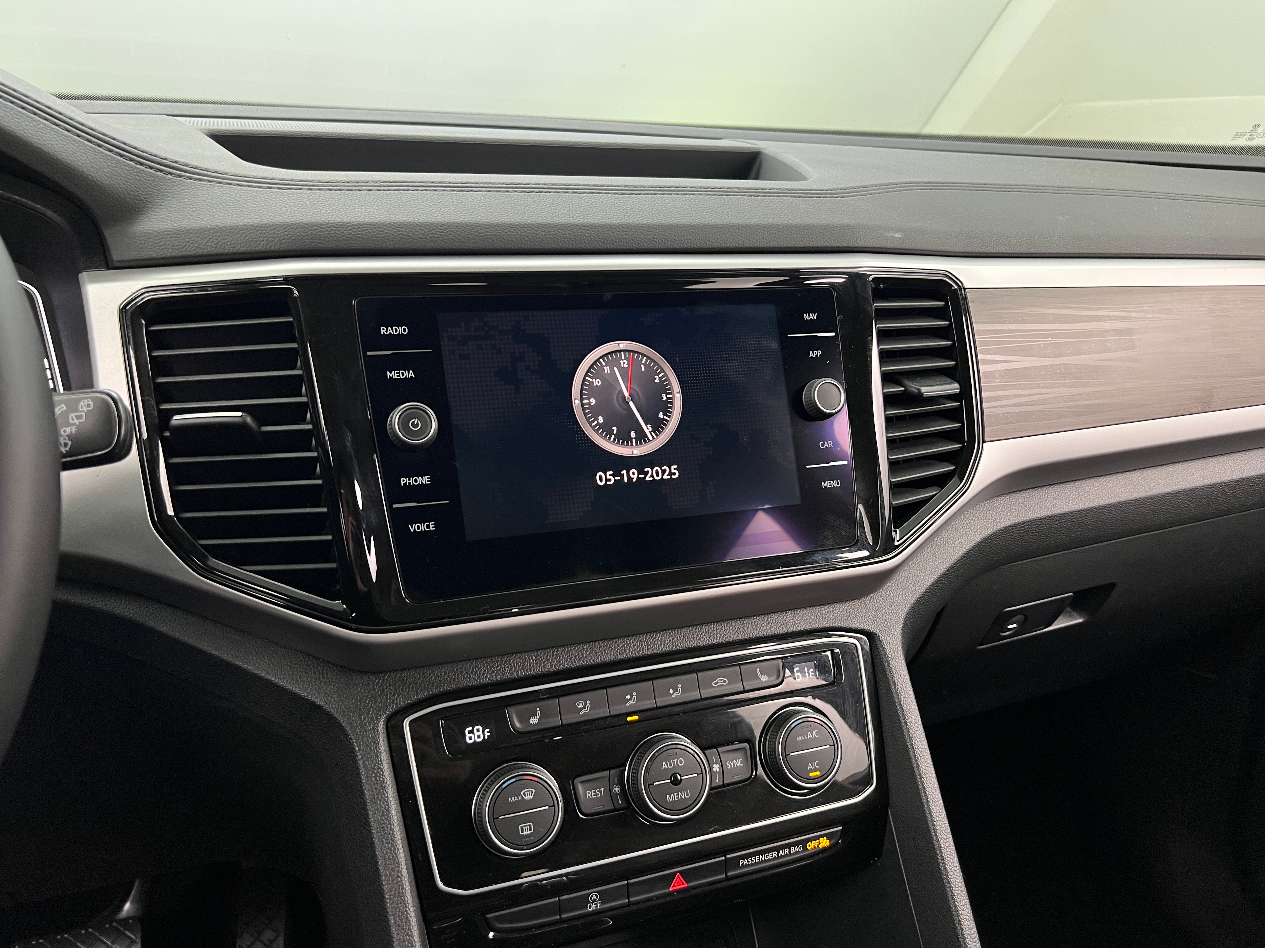 2022 Volkswagen Atlas SEL 3