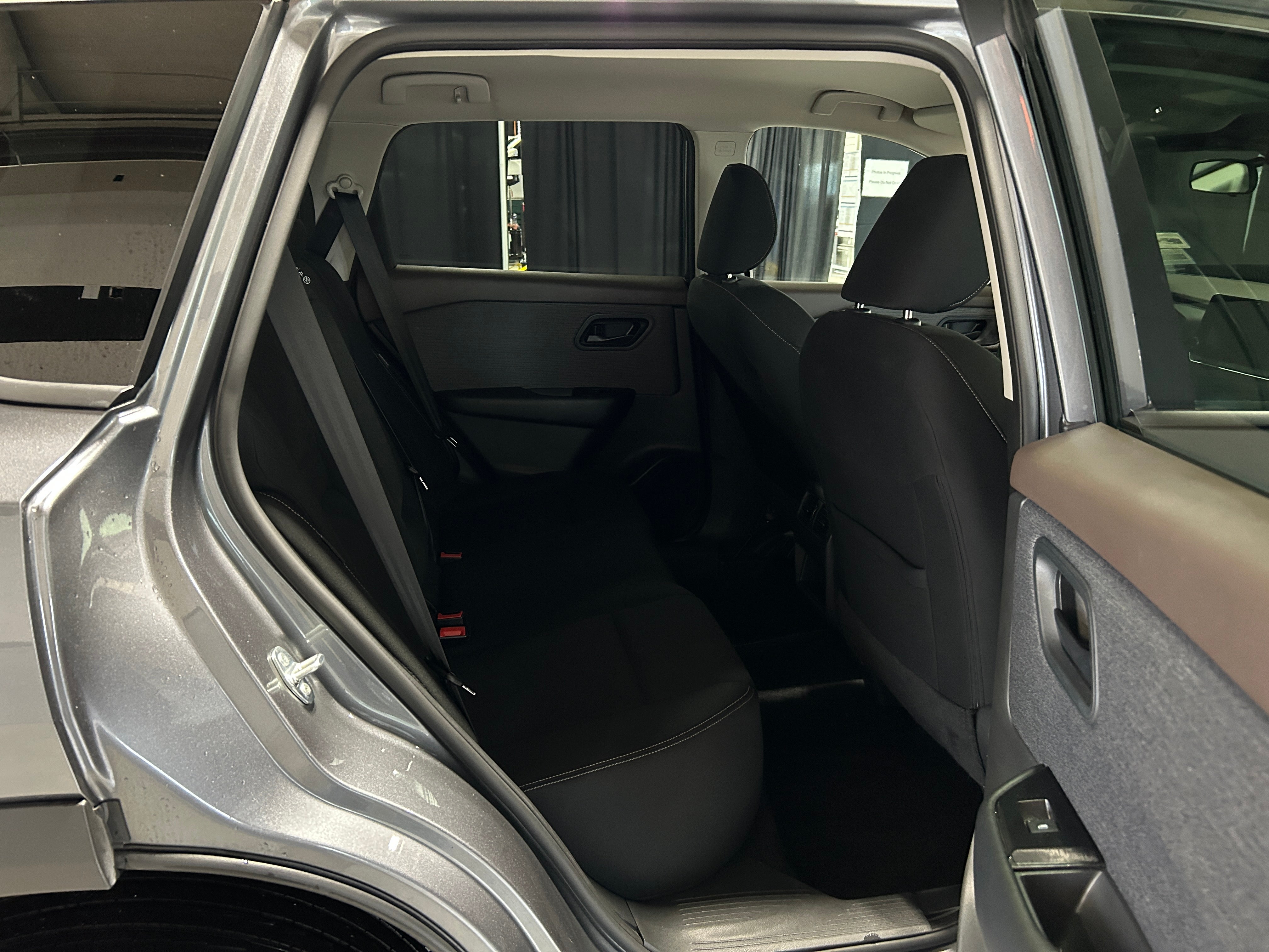 2023 Nissan Rogue S 6