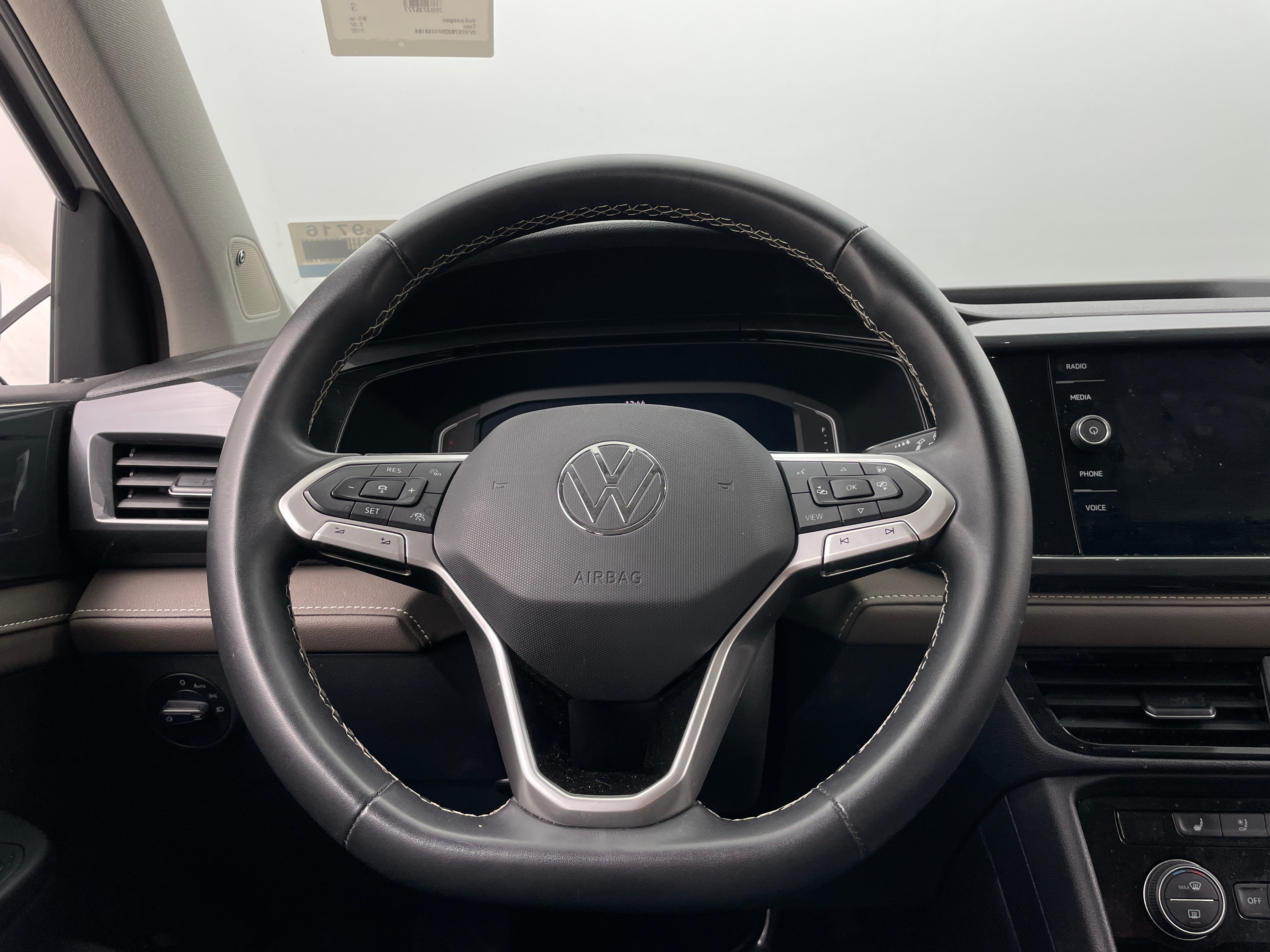 2022 Volkswagen Taos SEL 4
