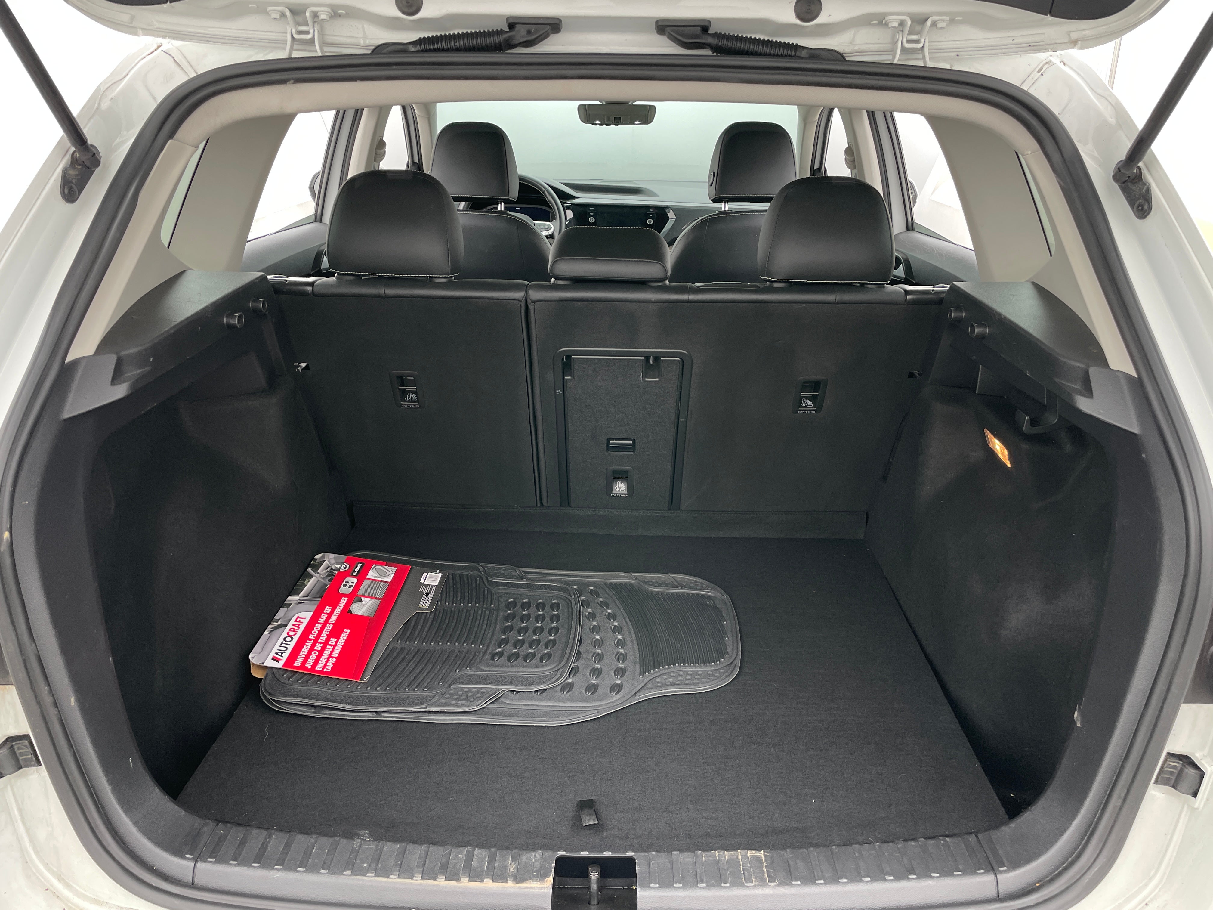 2022 Volkswagen Taos SEL 6