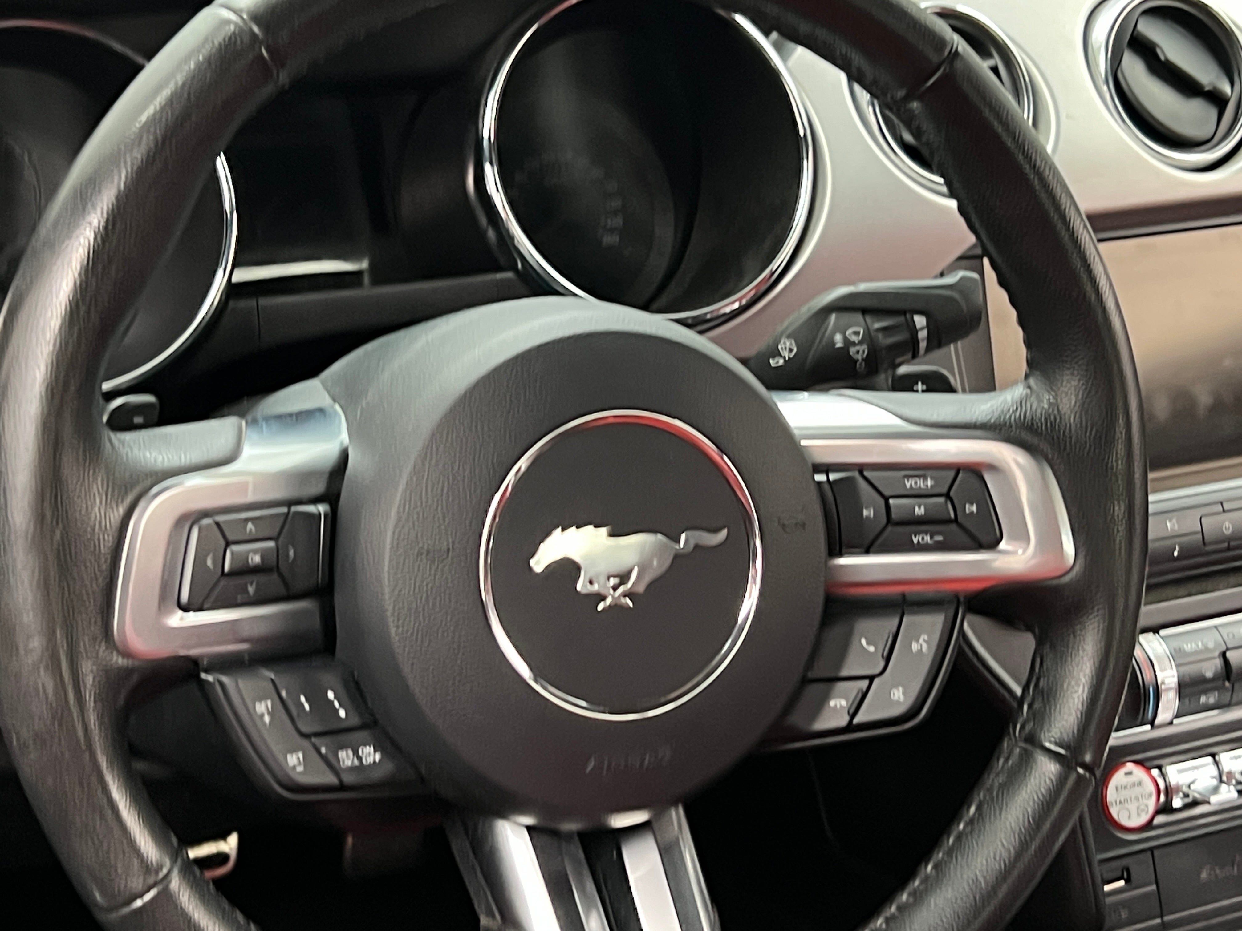 2015 Ford Mustang  4