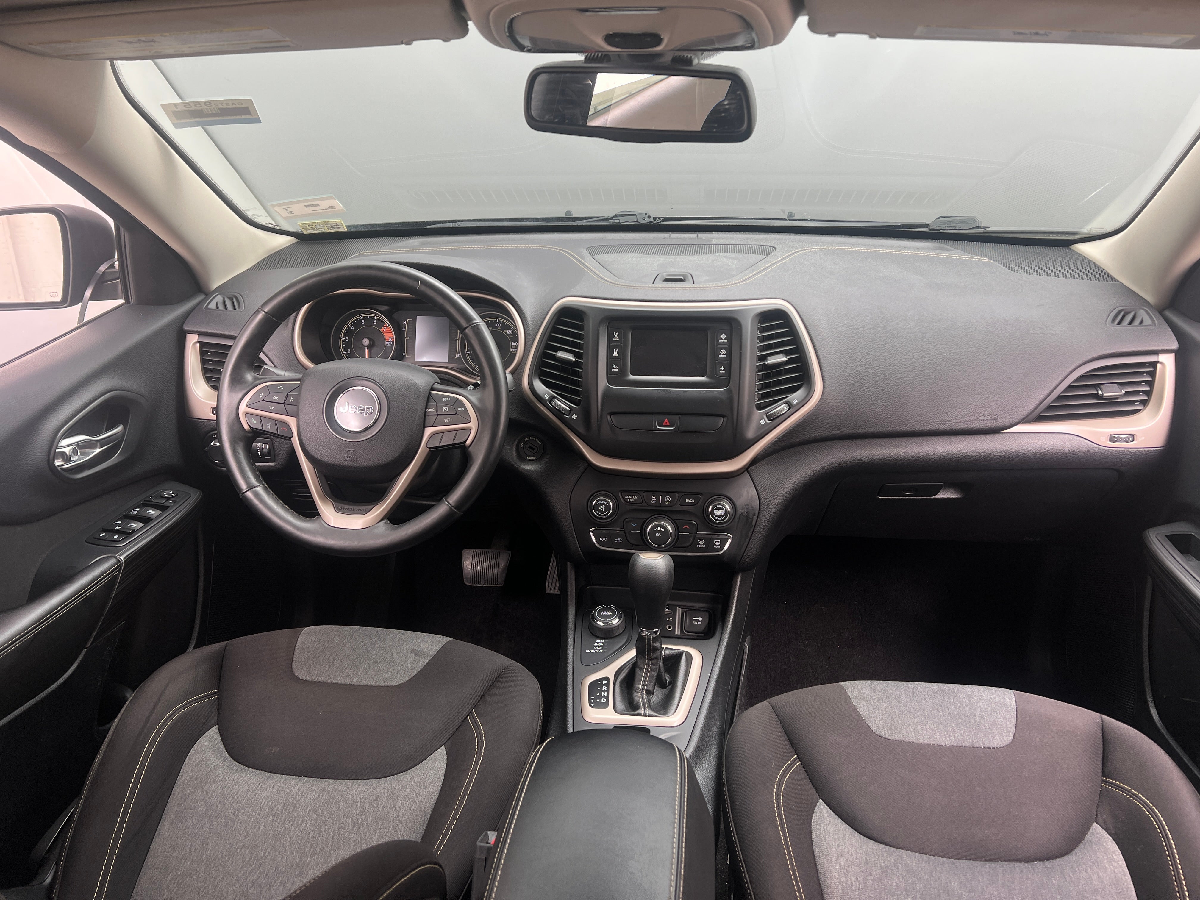 2017 Jeep Cherokee Sport Altitude 3