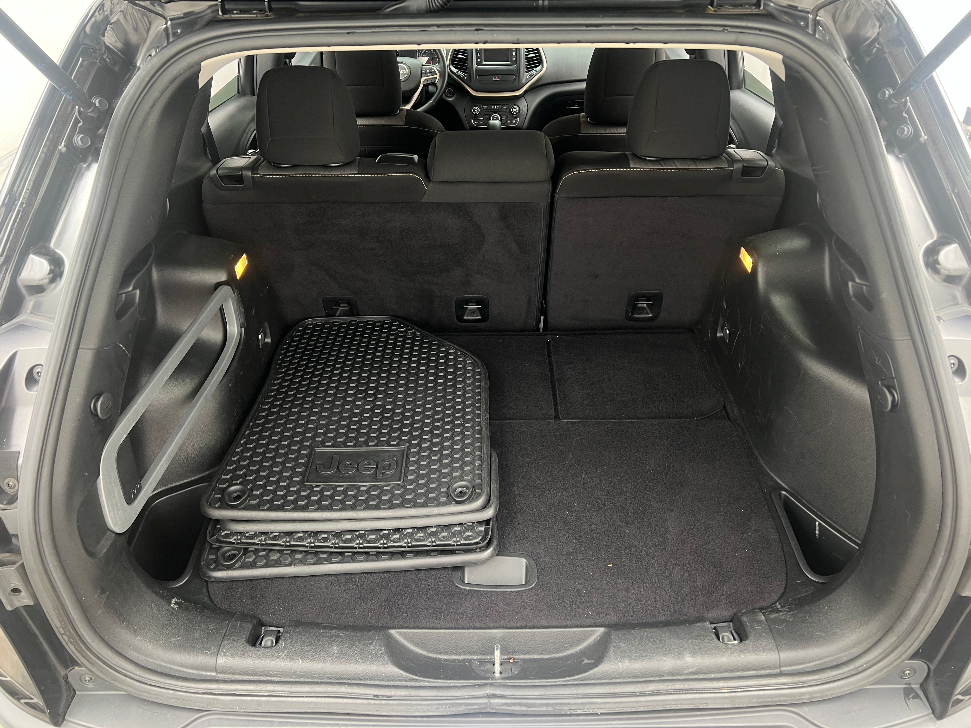 2017 Jeep Cherokee Sport Altitude 7