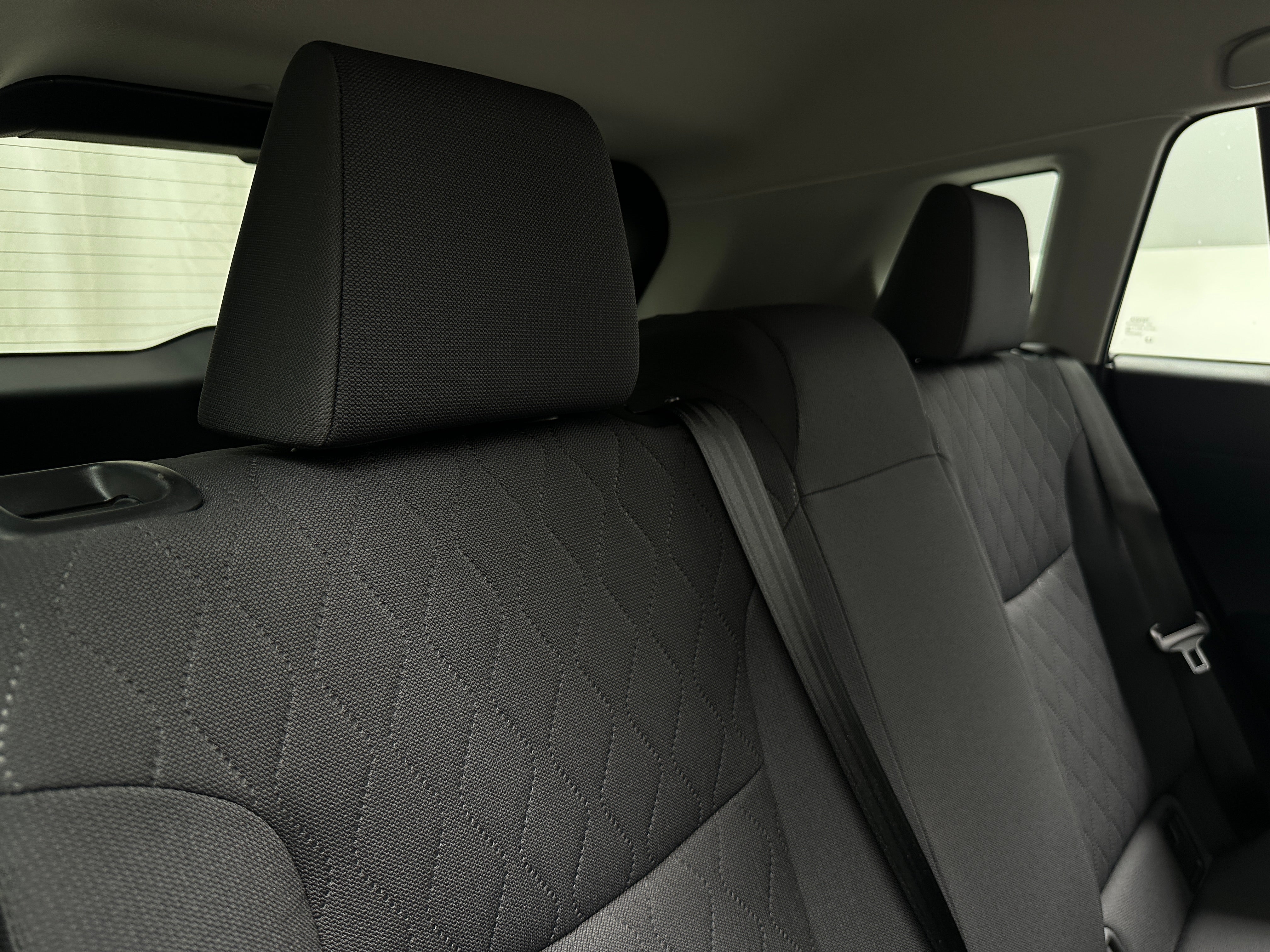 2022 Toyota Corolla Cross LE 6
