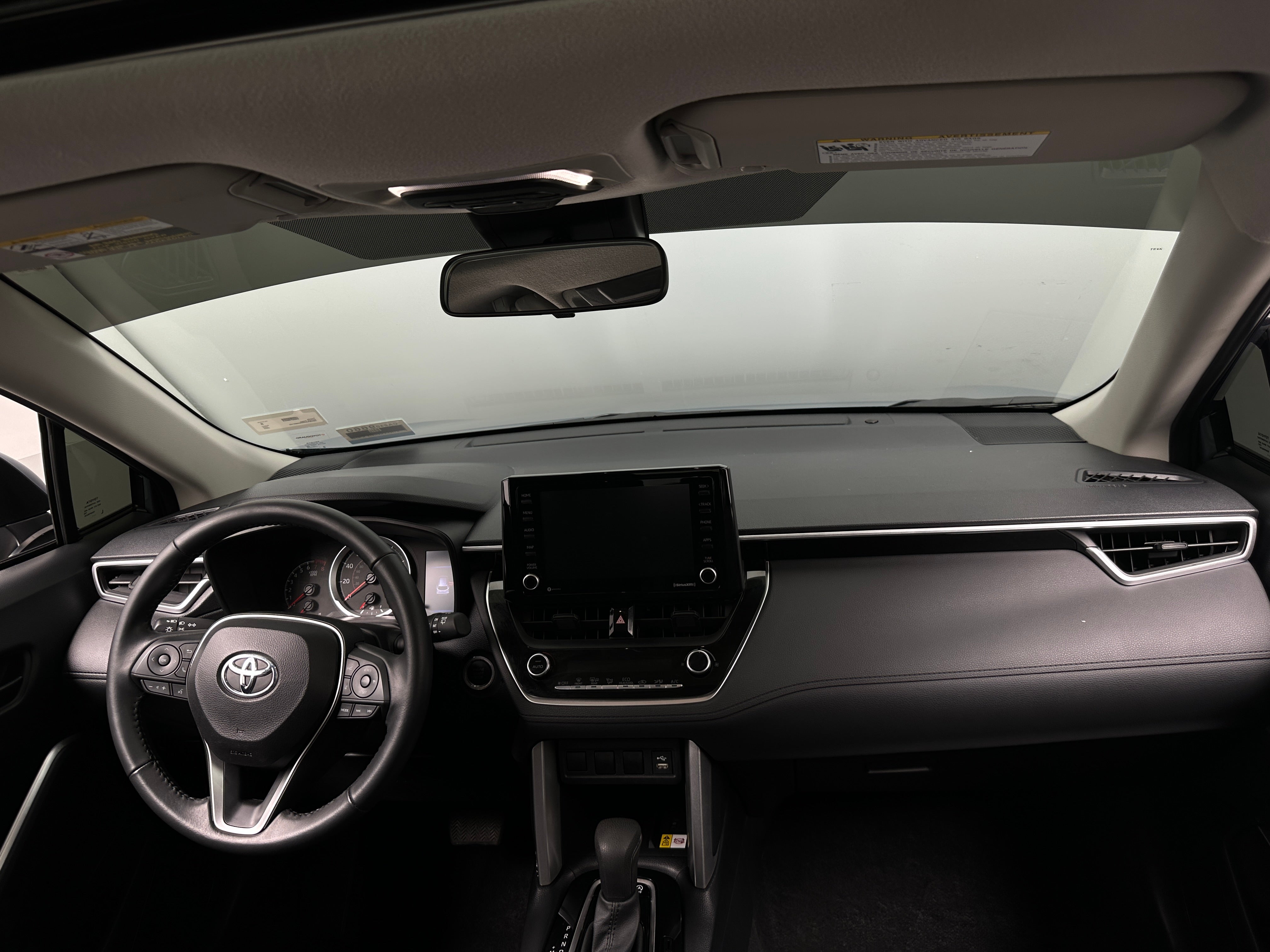 2022 Toyota Corolla Cross LE 3