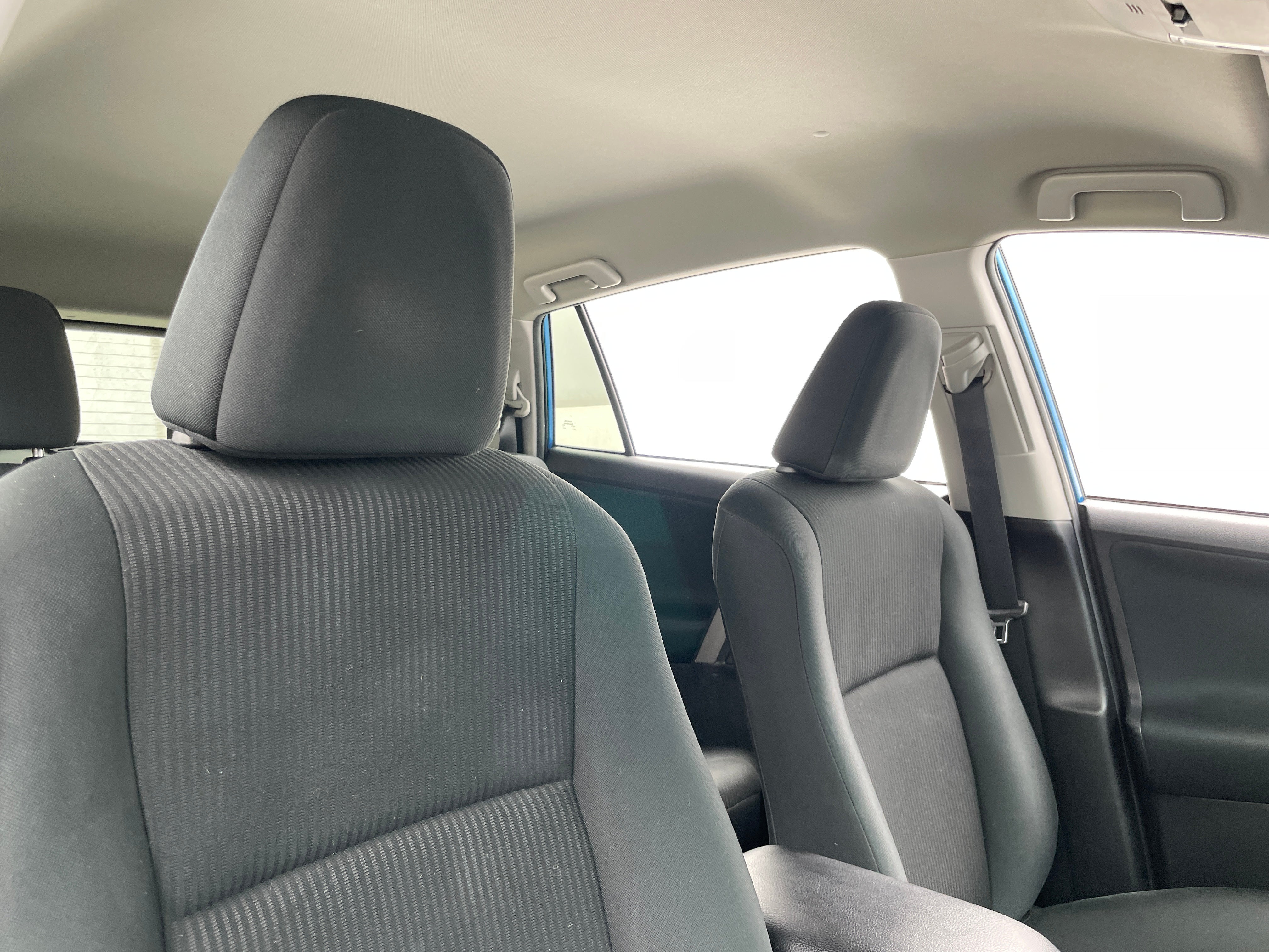 2016 Toyota RAV4 LE 2