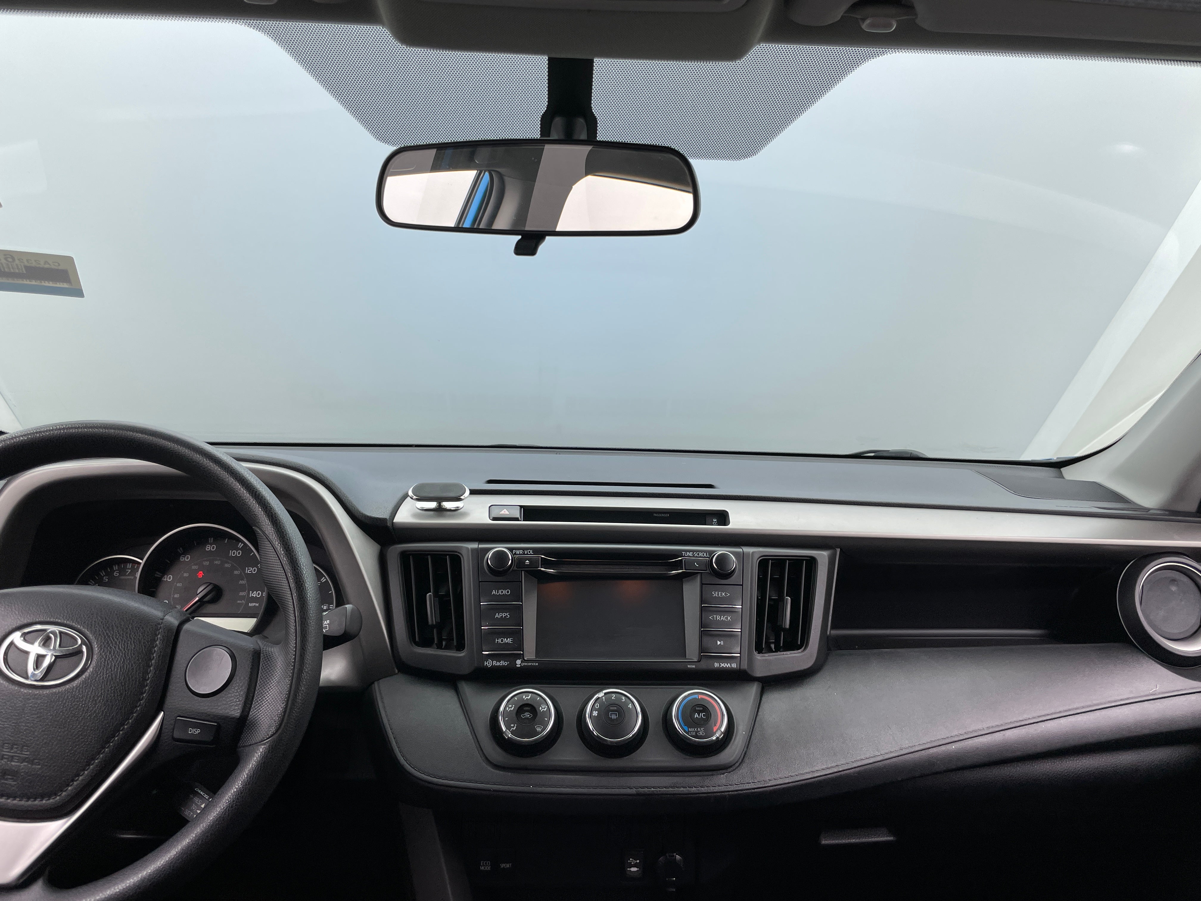 2016 Toyota RAV4 LE 3