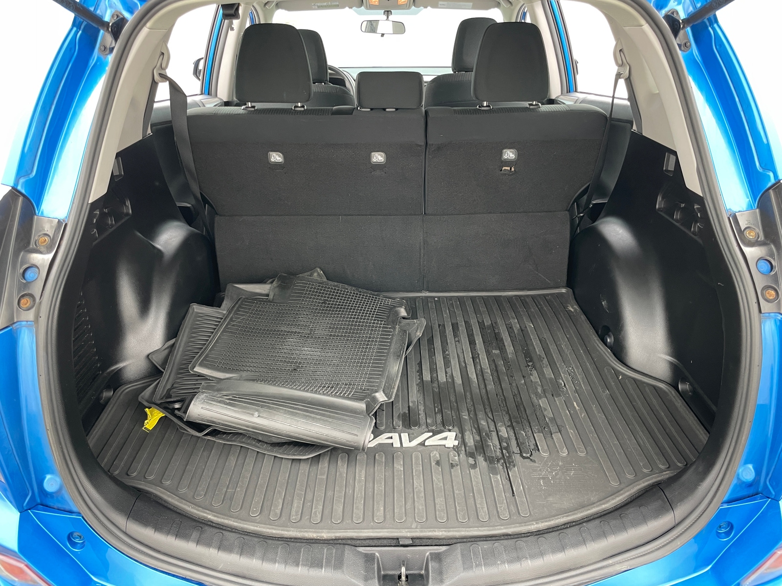 Thumbnail: 2016 Toyota RAV4 - 7