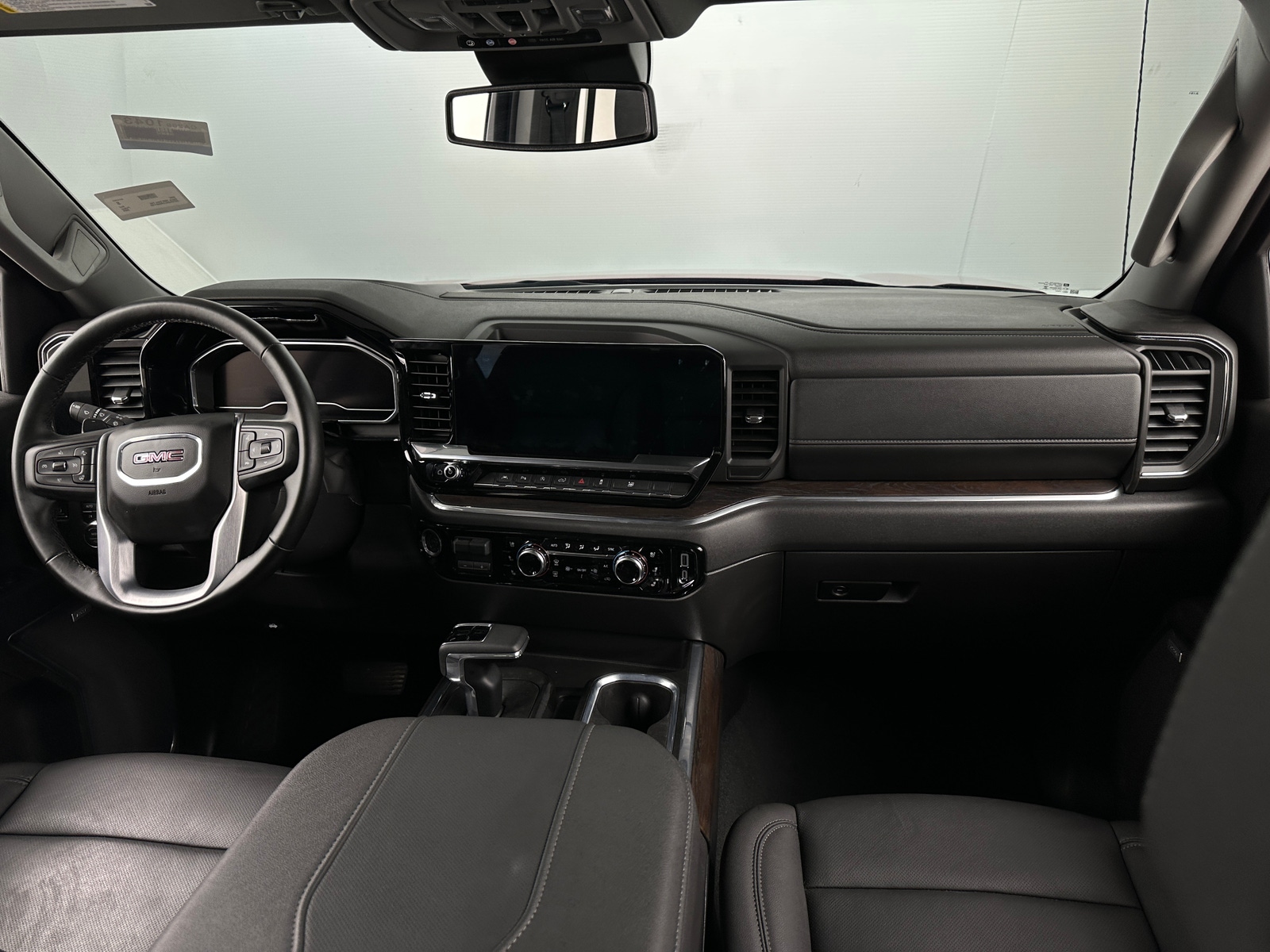 Thumbnail: 2024 GMC Sierra 1500 - 3