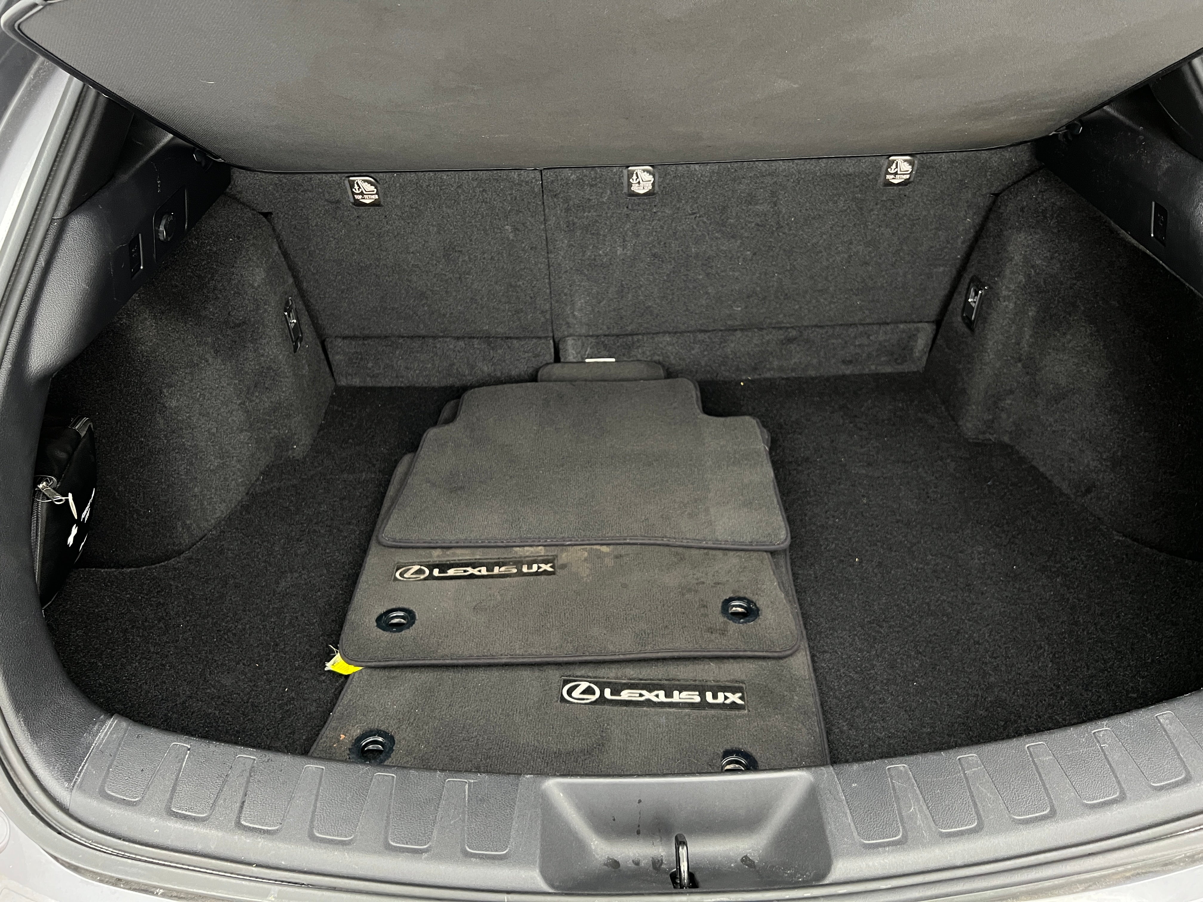2020 Lexus UX 200 6