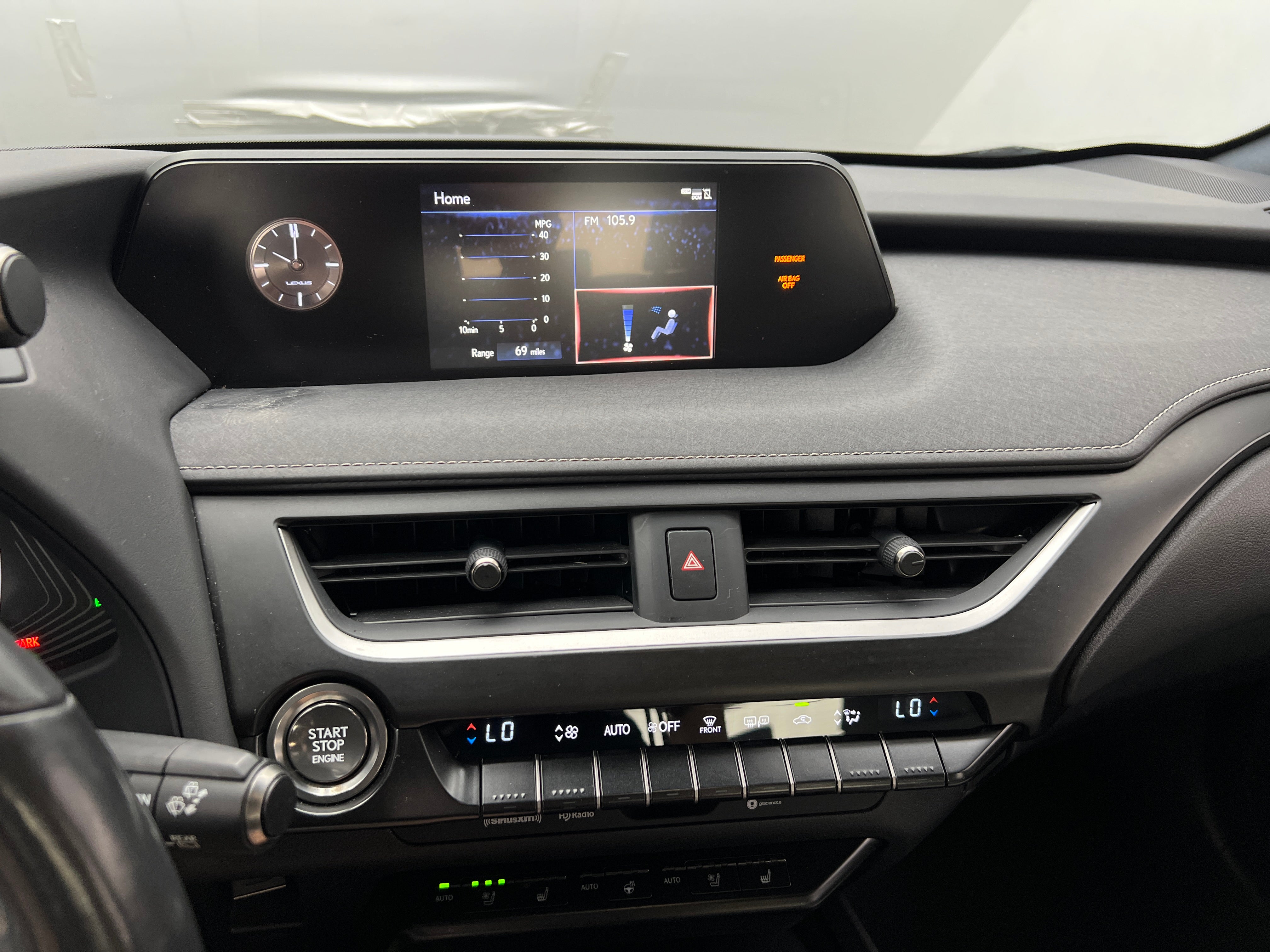 2020 Lexus UX 200 3