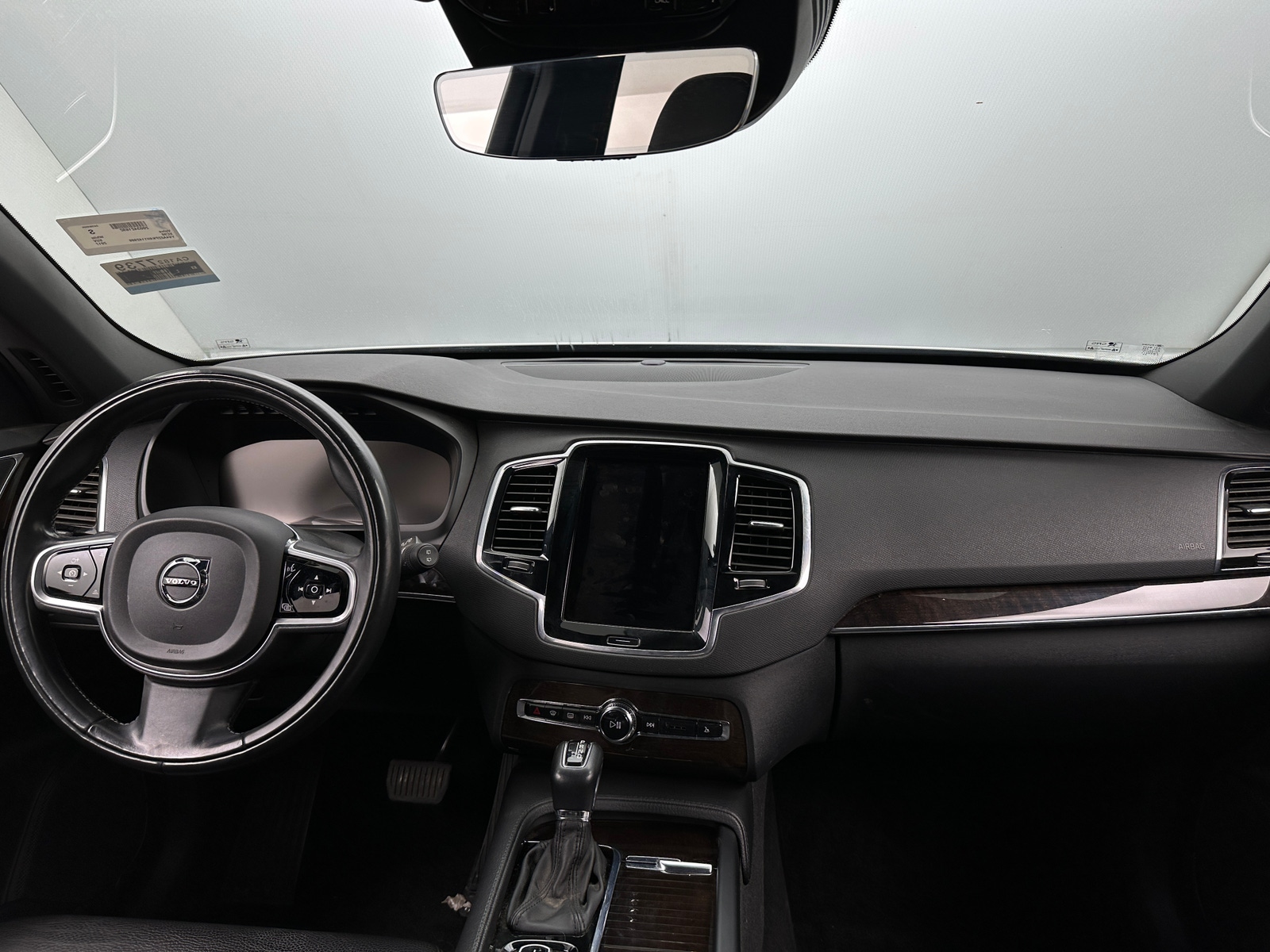 Thumbnail: 2017 Volvo XC90 - 2