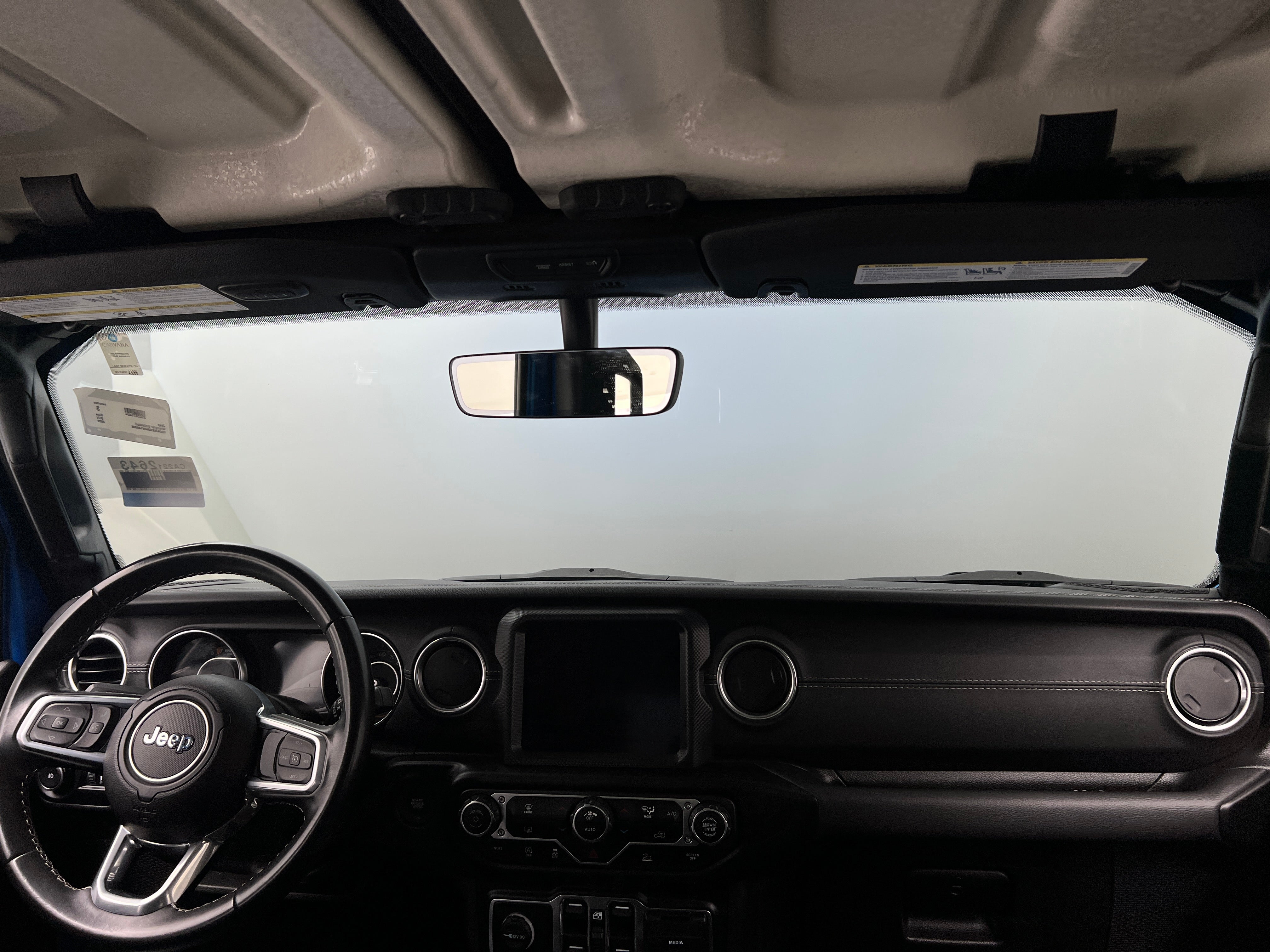 2022 Jeep Wrangler Unlimited Sahara 2