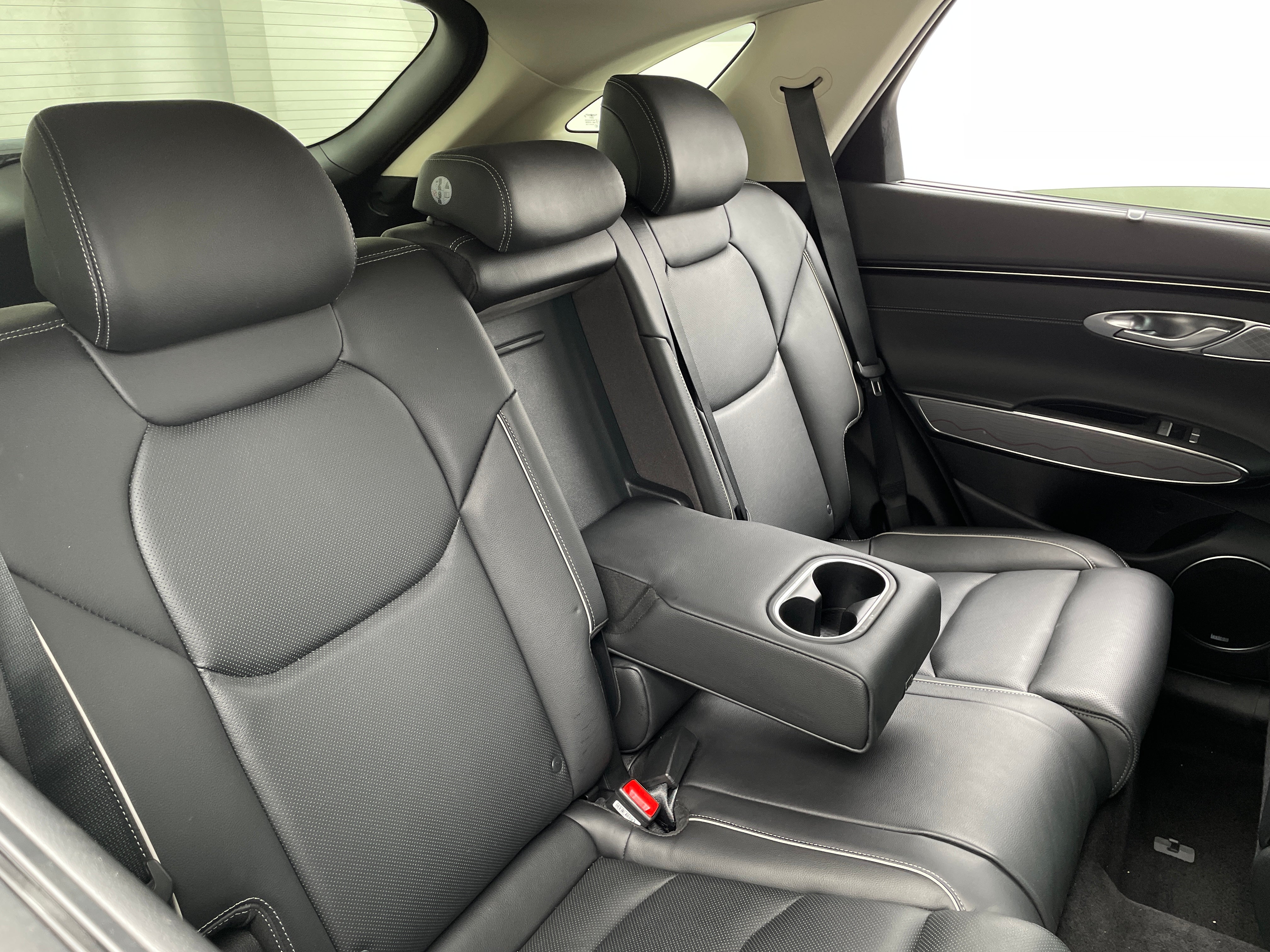2022 Genesis GV70 Standard 5