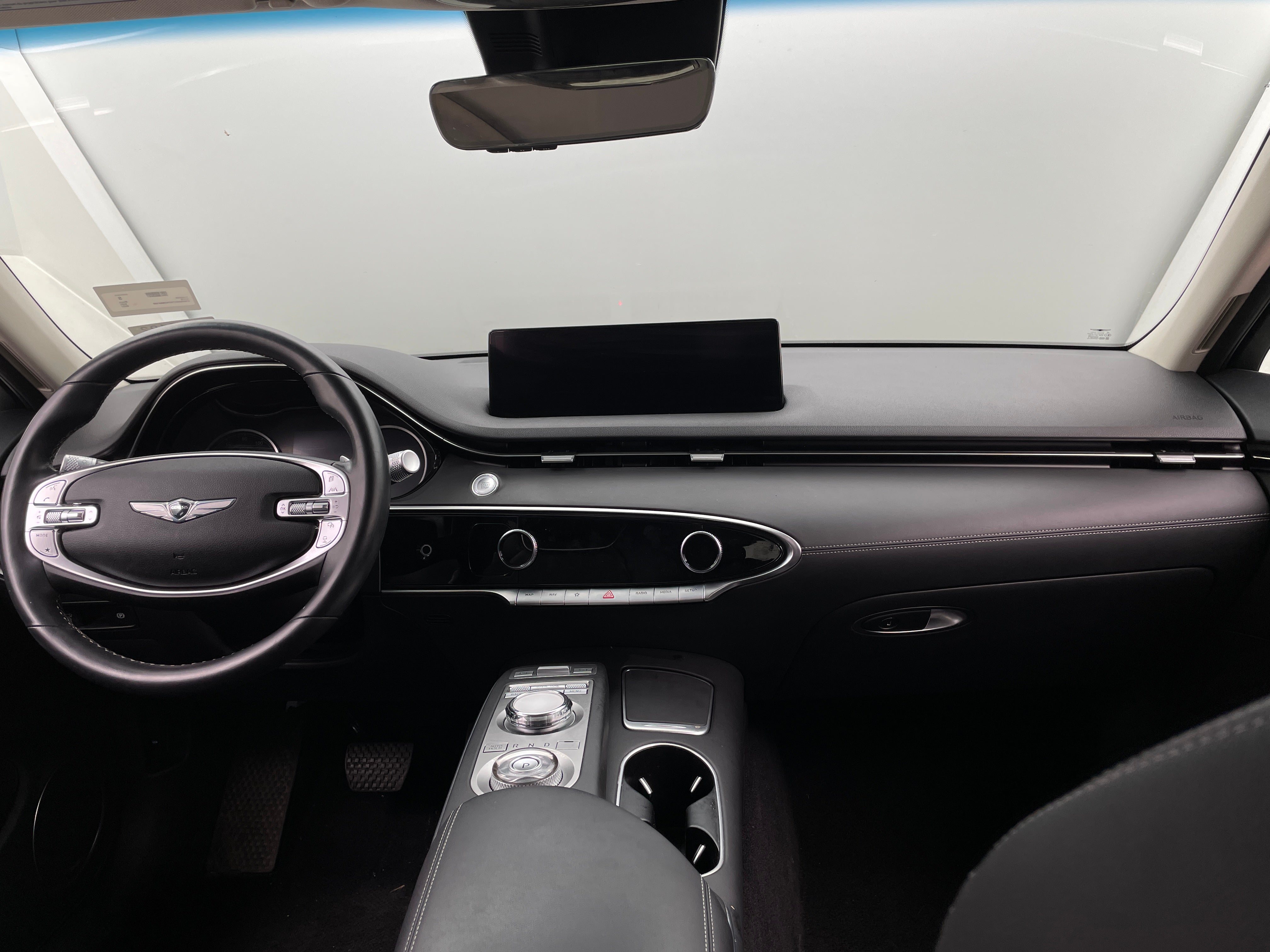 2022 Genesis GV70 Standard 2