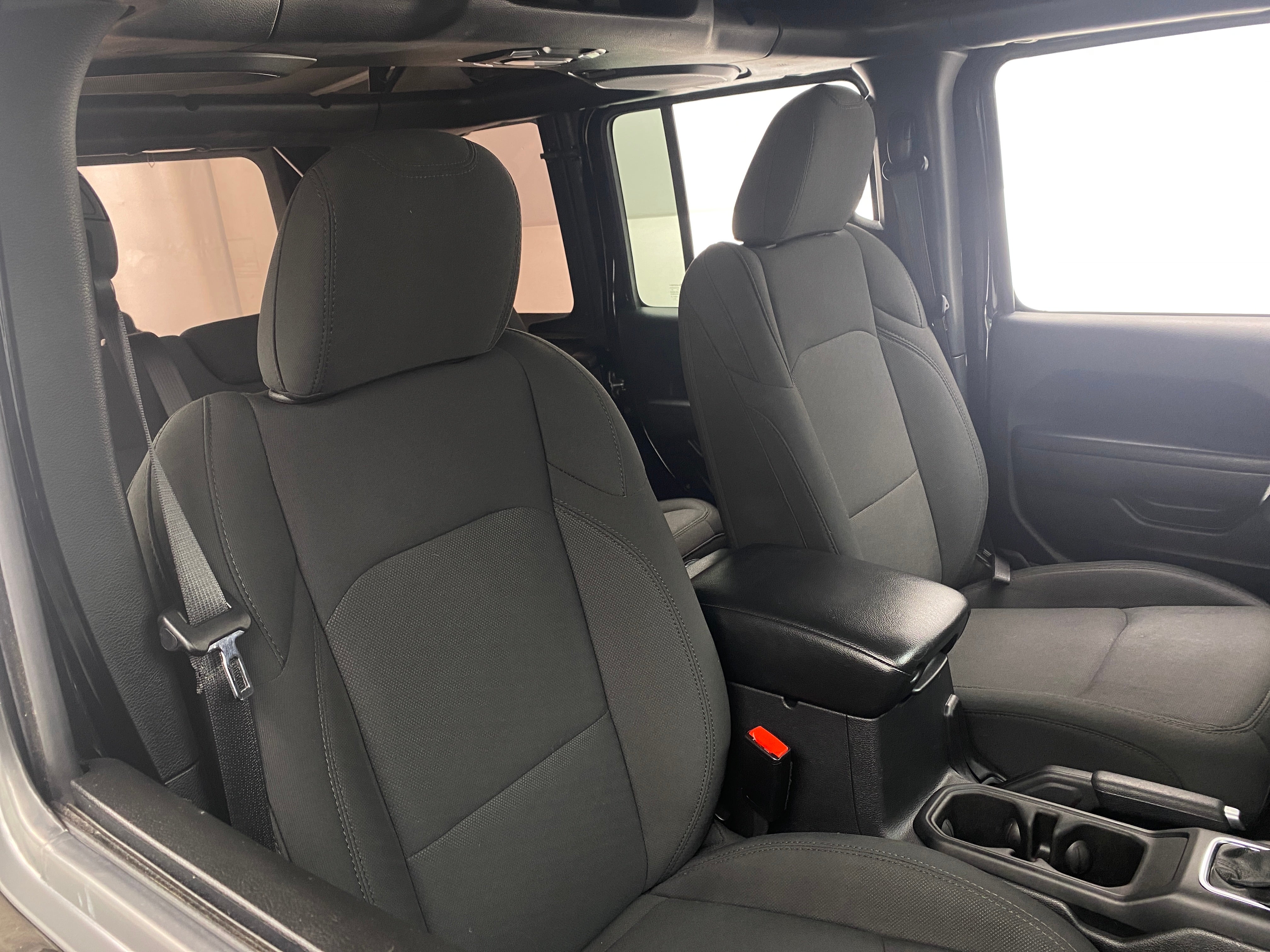 2023 Jeep Wrangler Unlimited Sport 2