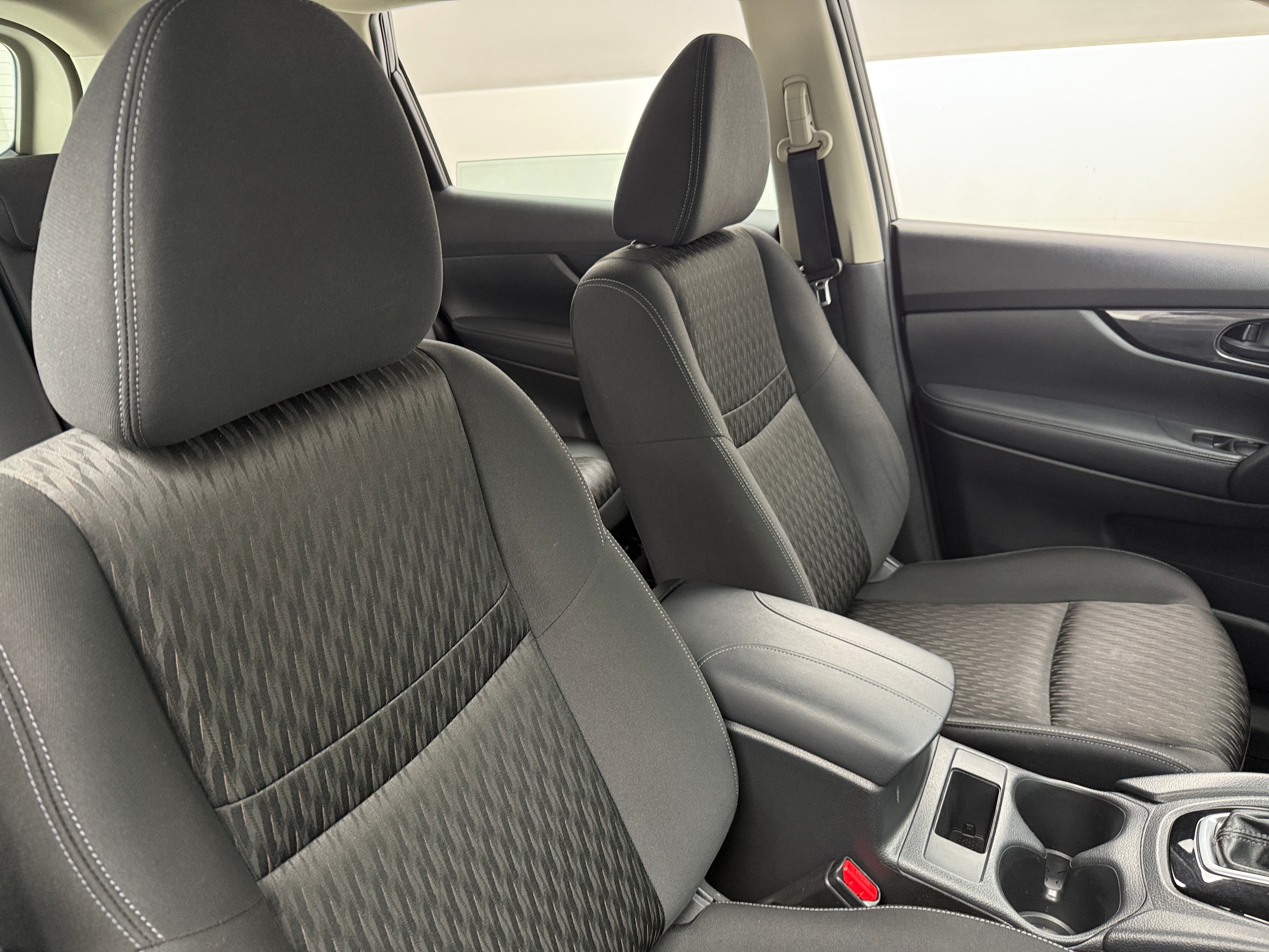 2020 Nissan Rogue S 2