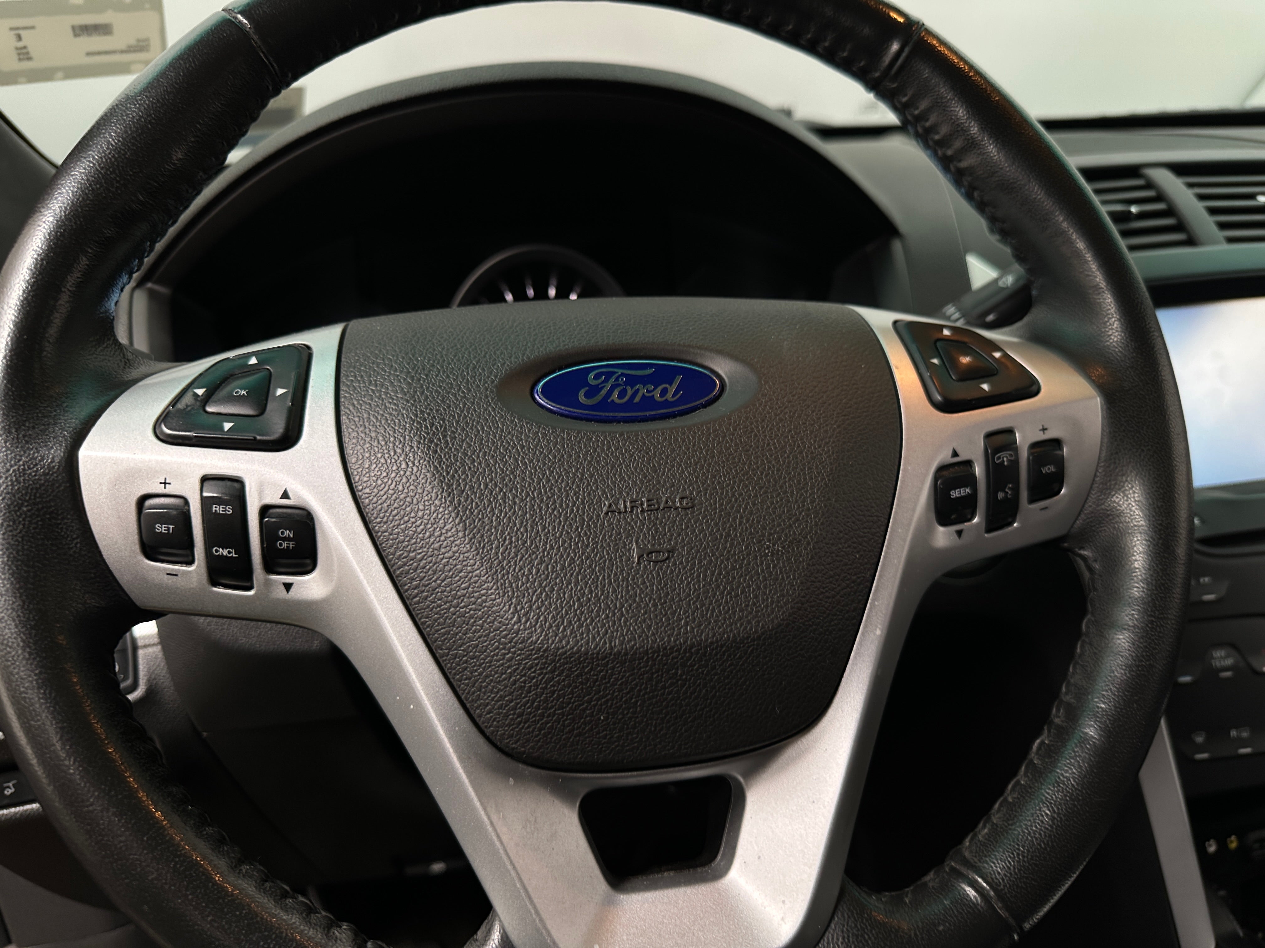2013 Ford Explorer XLT 5