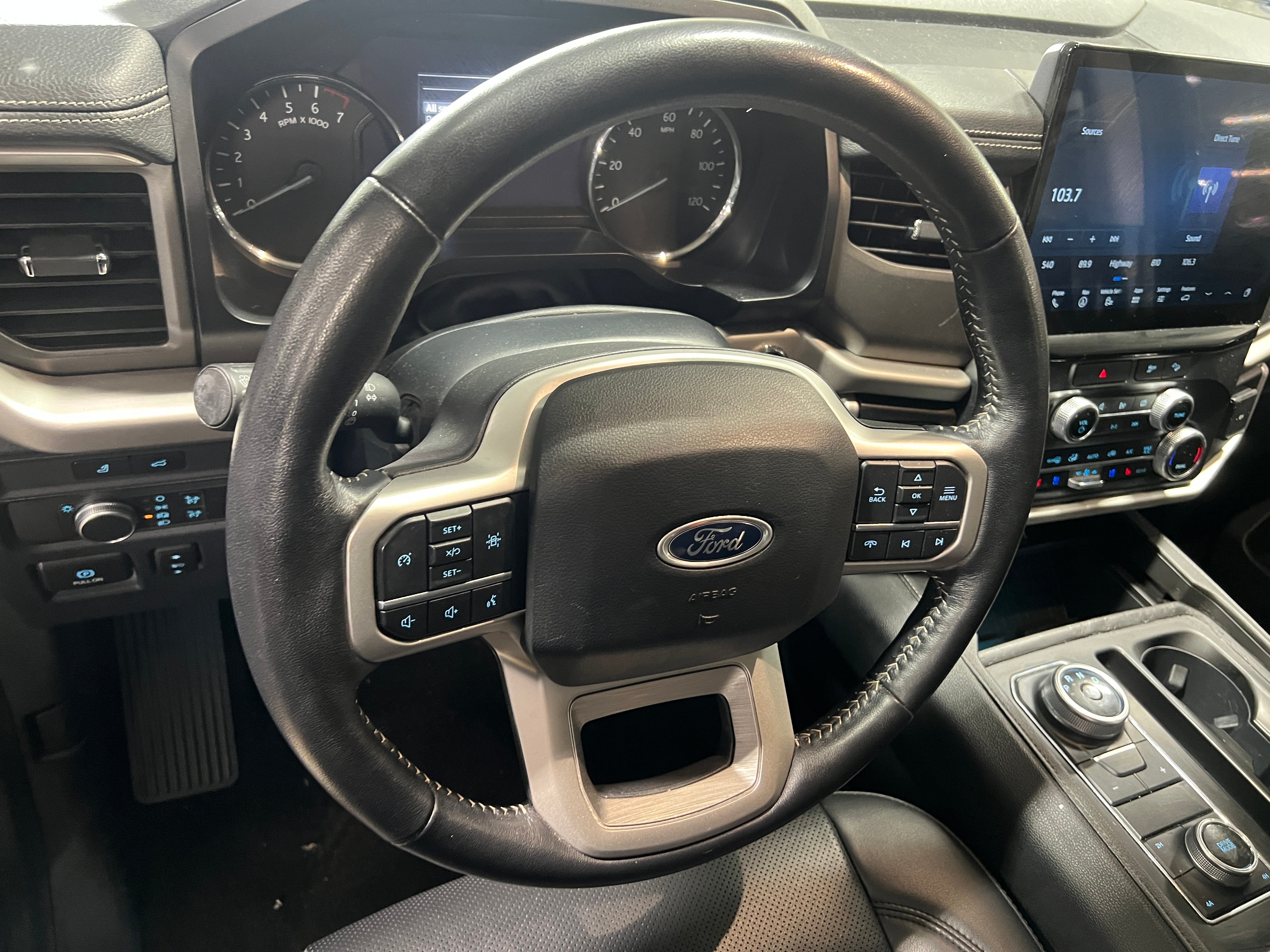 2022 Ford Expedition XLT 5