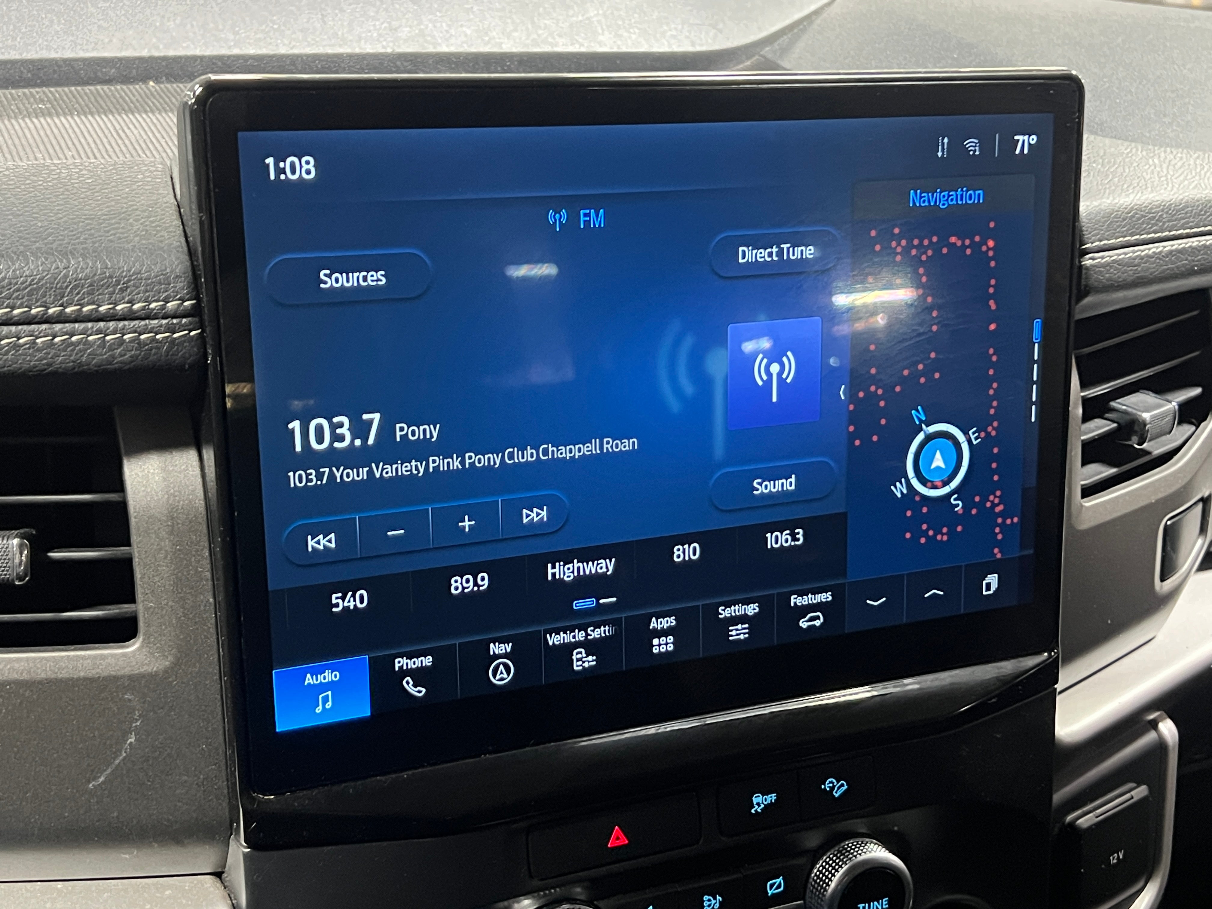 2022 Ford Expedition XLT 4