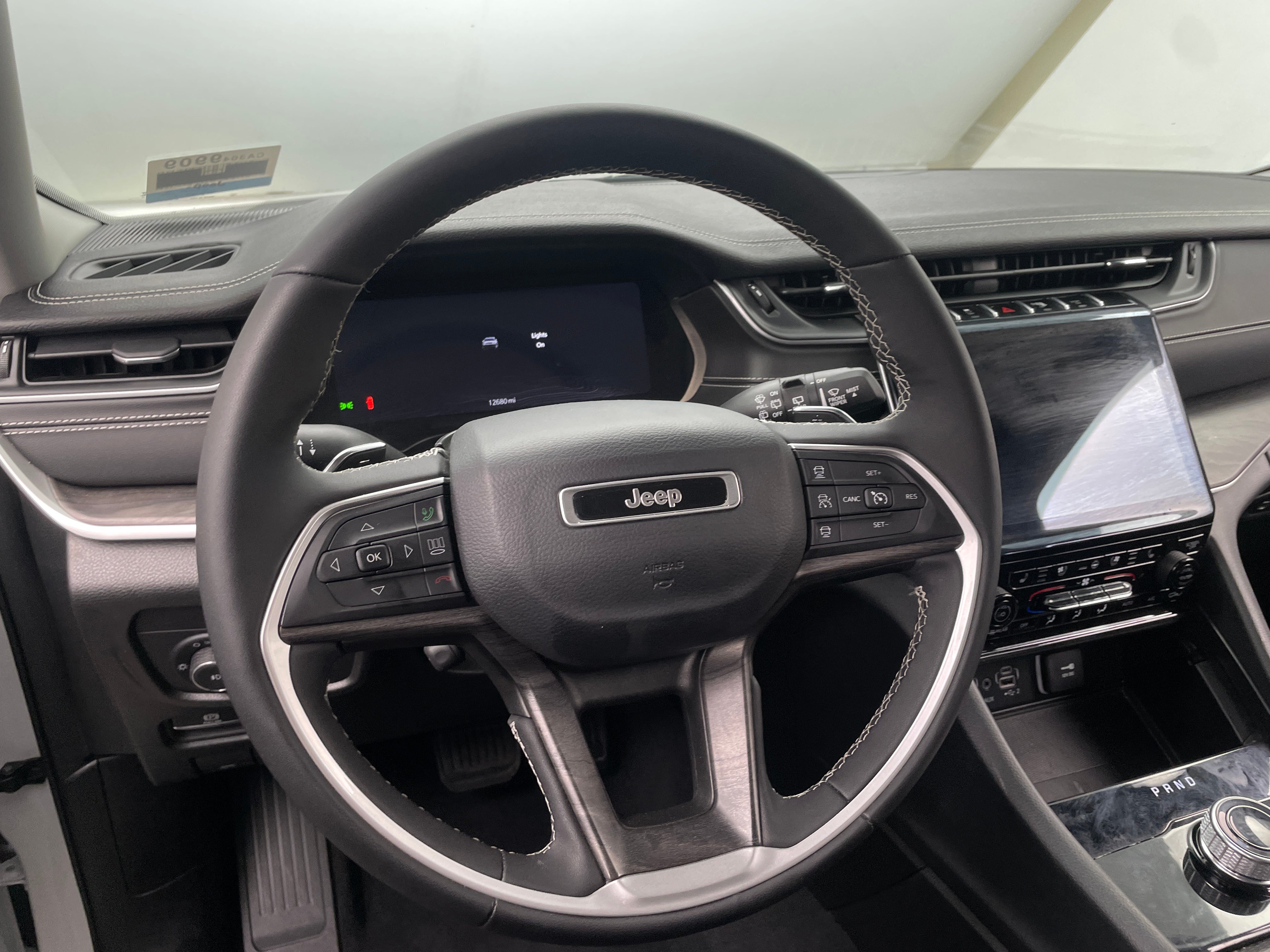 2023 Jeep Grand Cherokee L Limited Edition 4