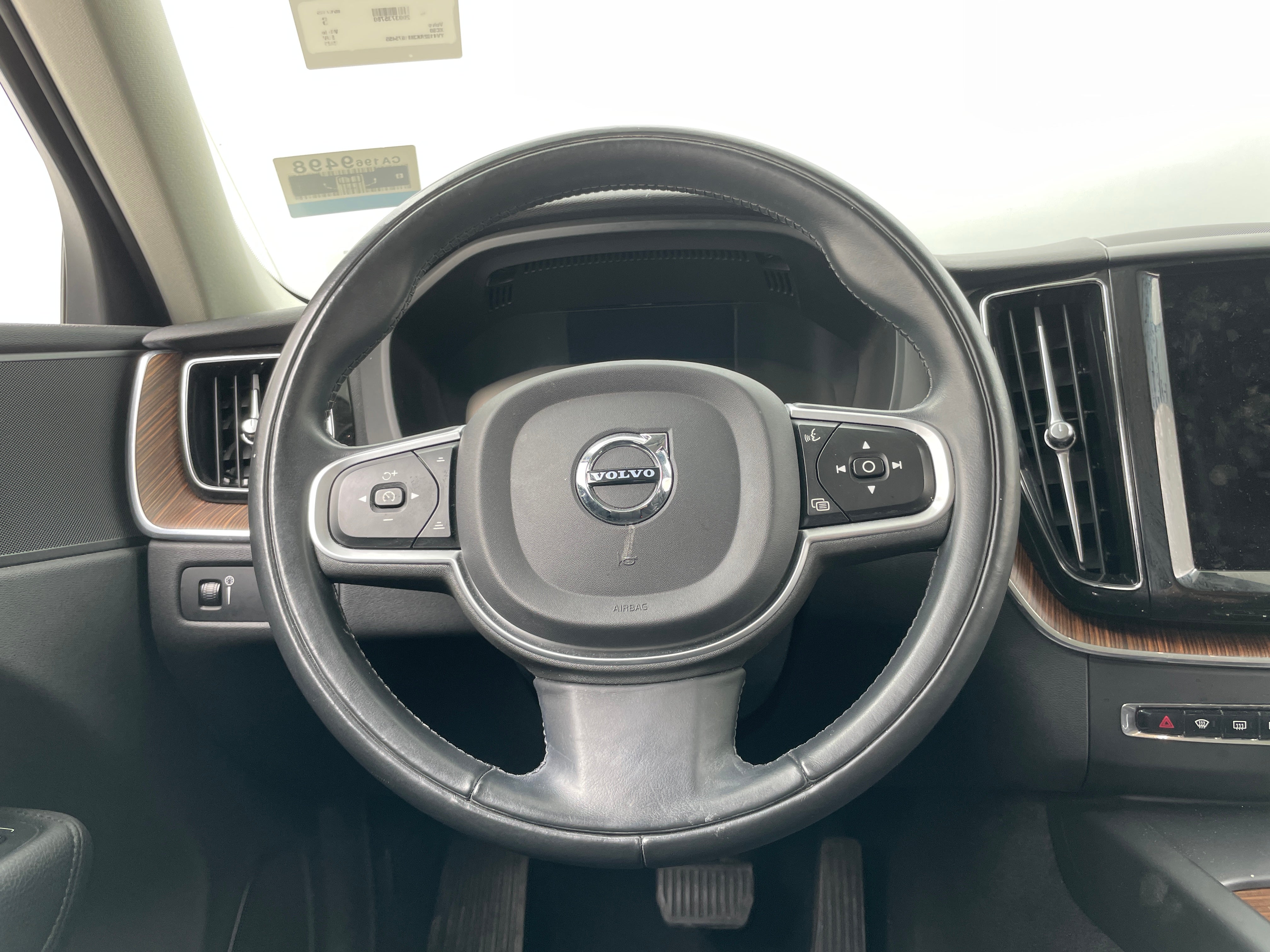 Thumbnail: 2021 Volvo XC60 - 4