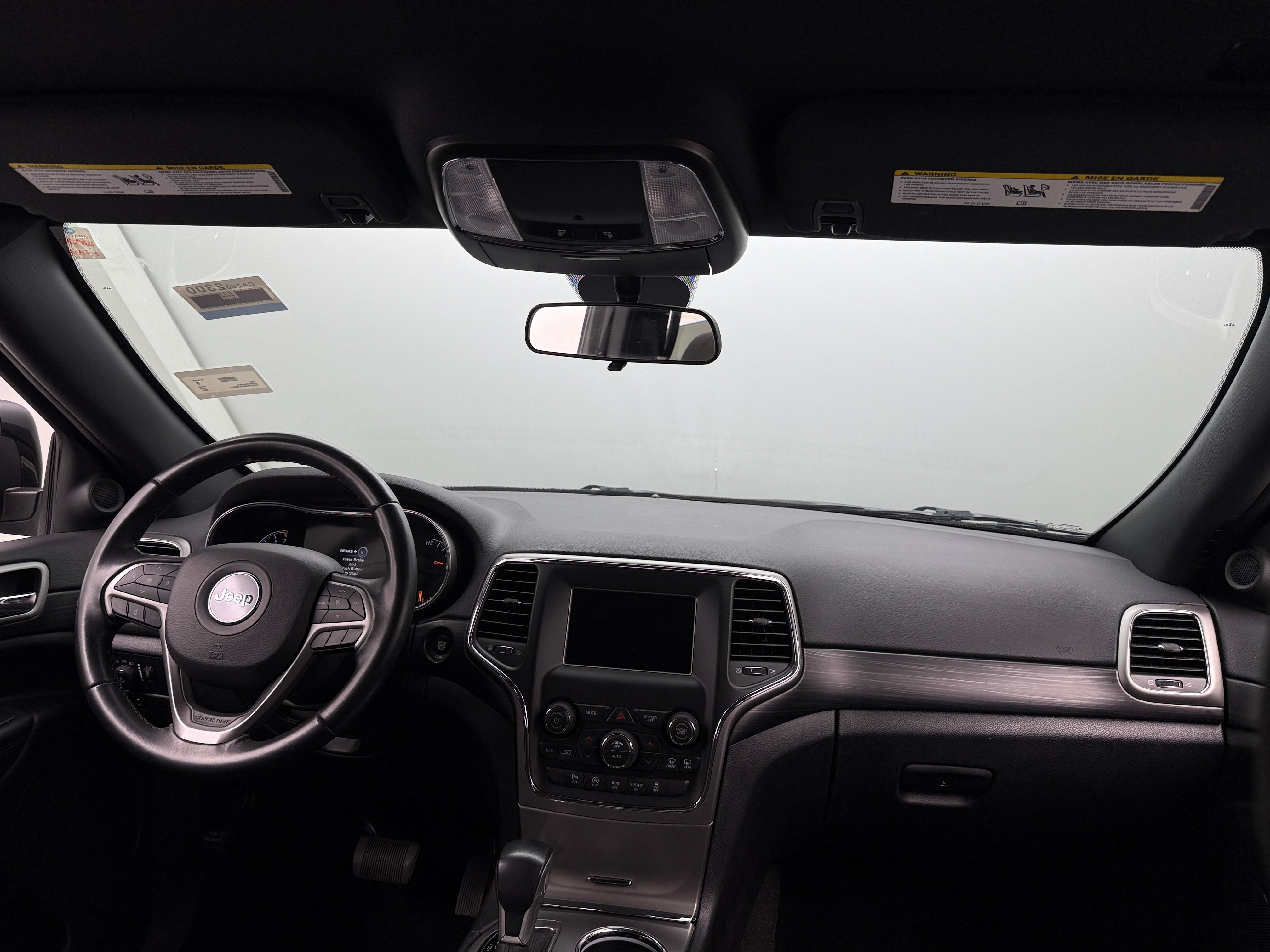 2021 Jeep Grand Cherokee Laredo 3