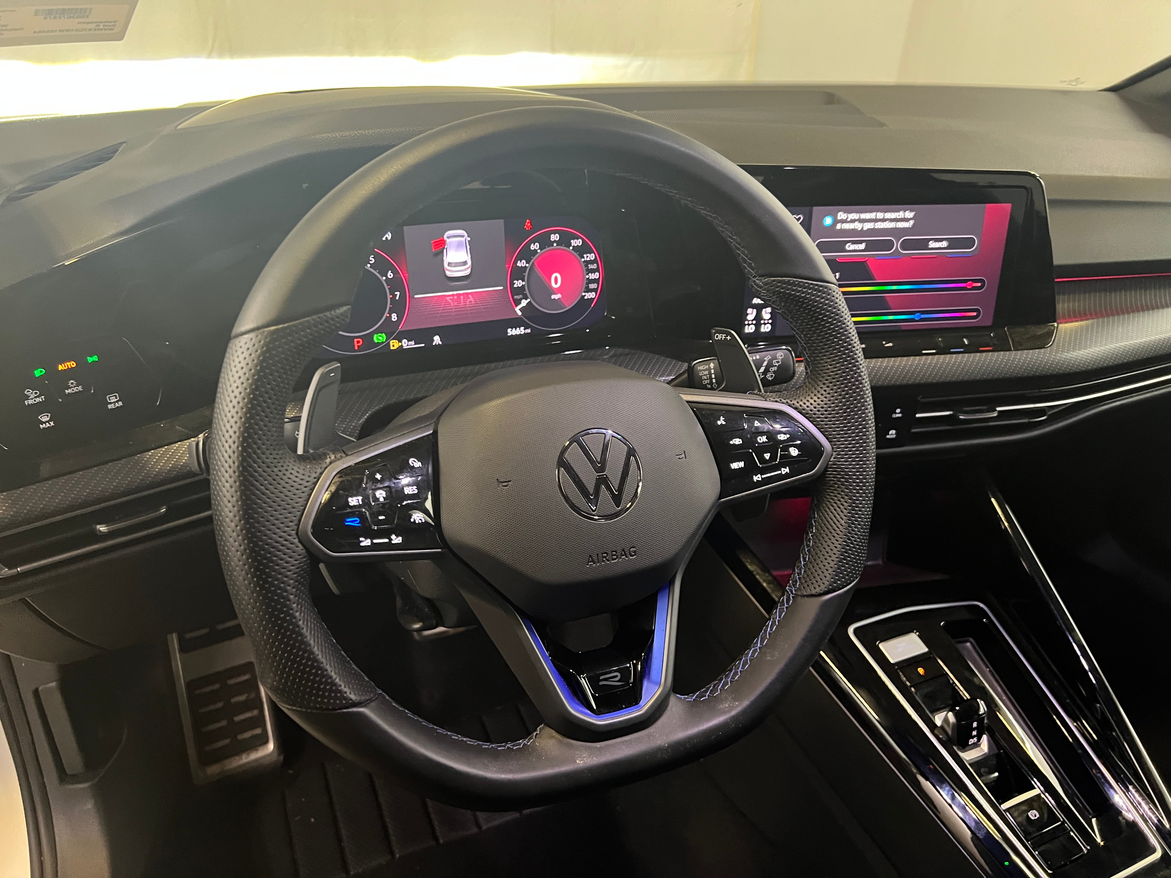 2024 Volkswagen Golf R 4