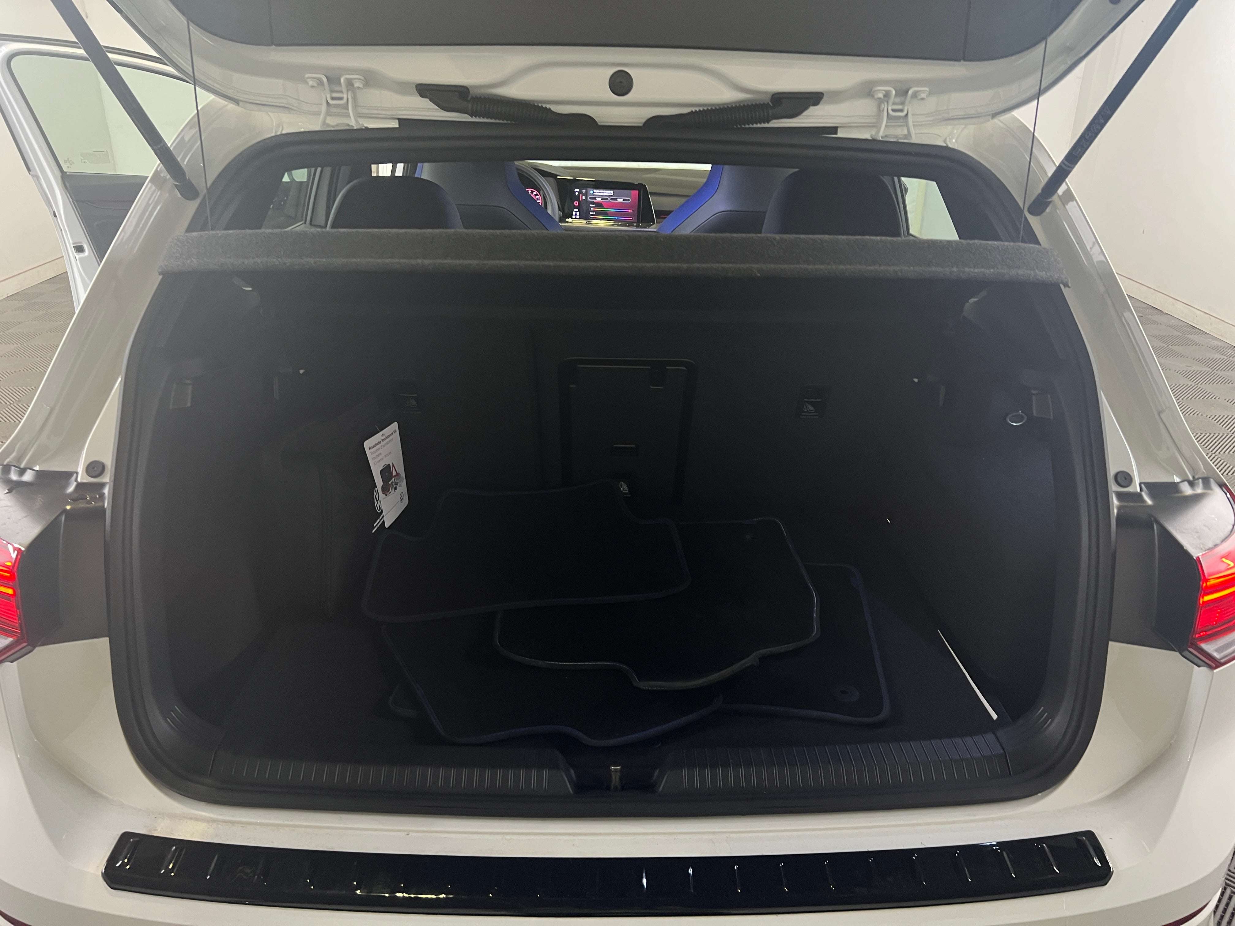 2024 Volkswagen Golf R 6
