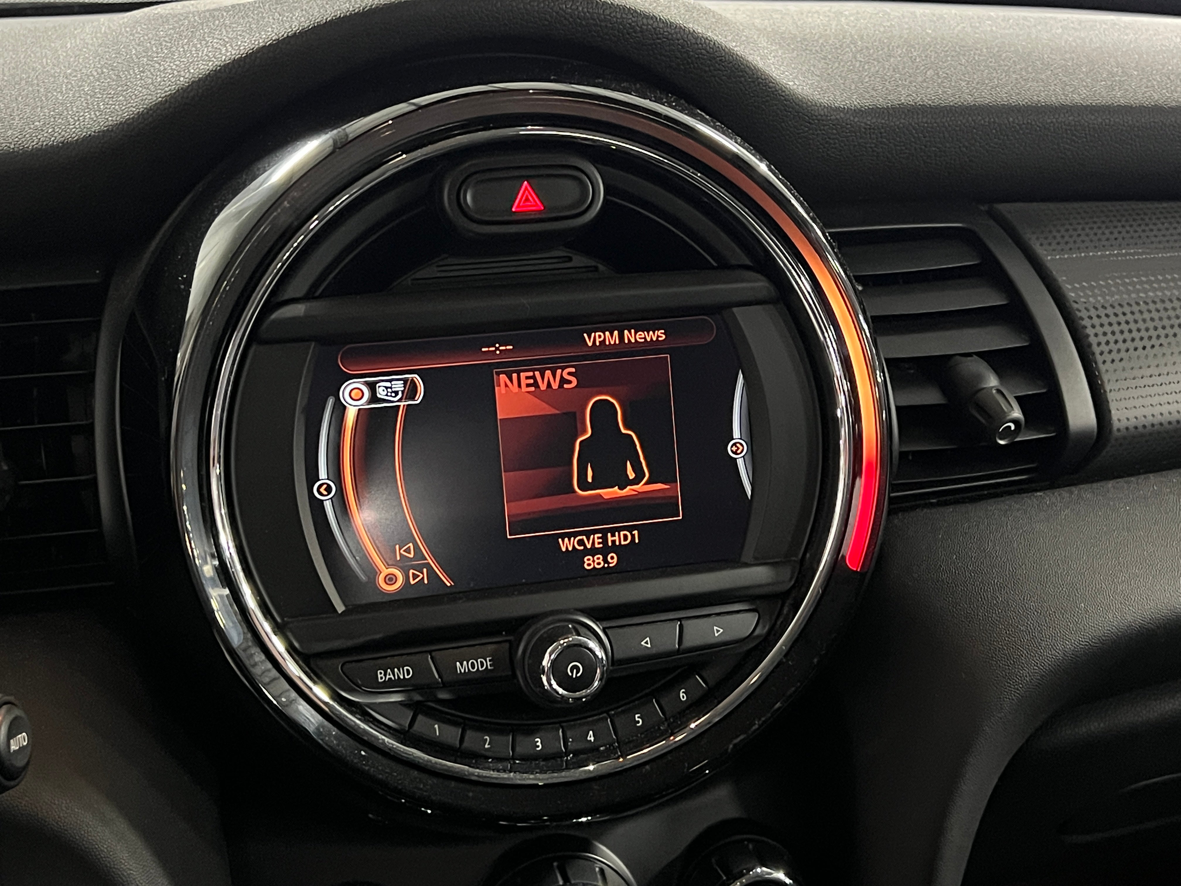 2017 MINI Cooper Hardtop 4 Door 3