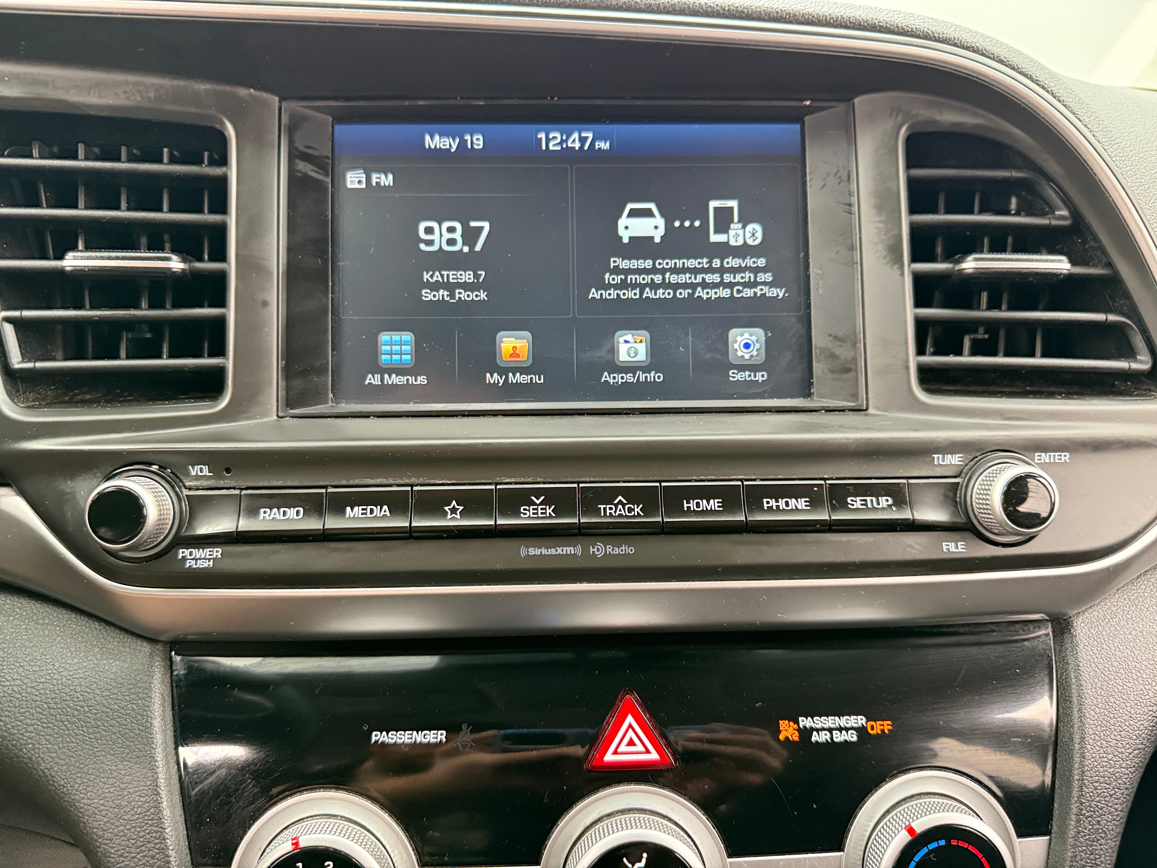 2019 Hyundai Elantra SEL 4