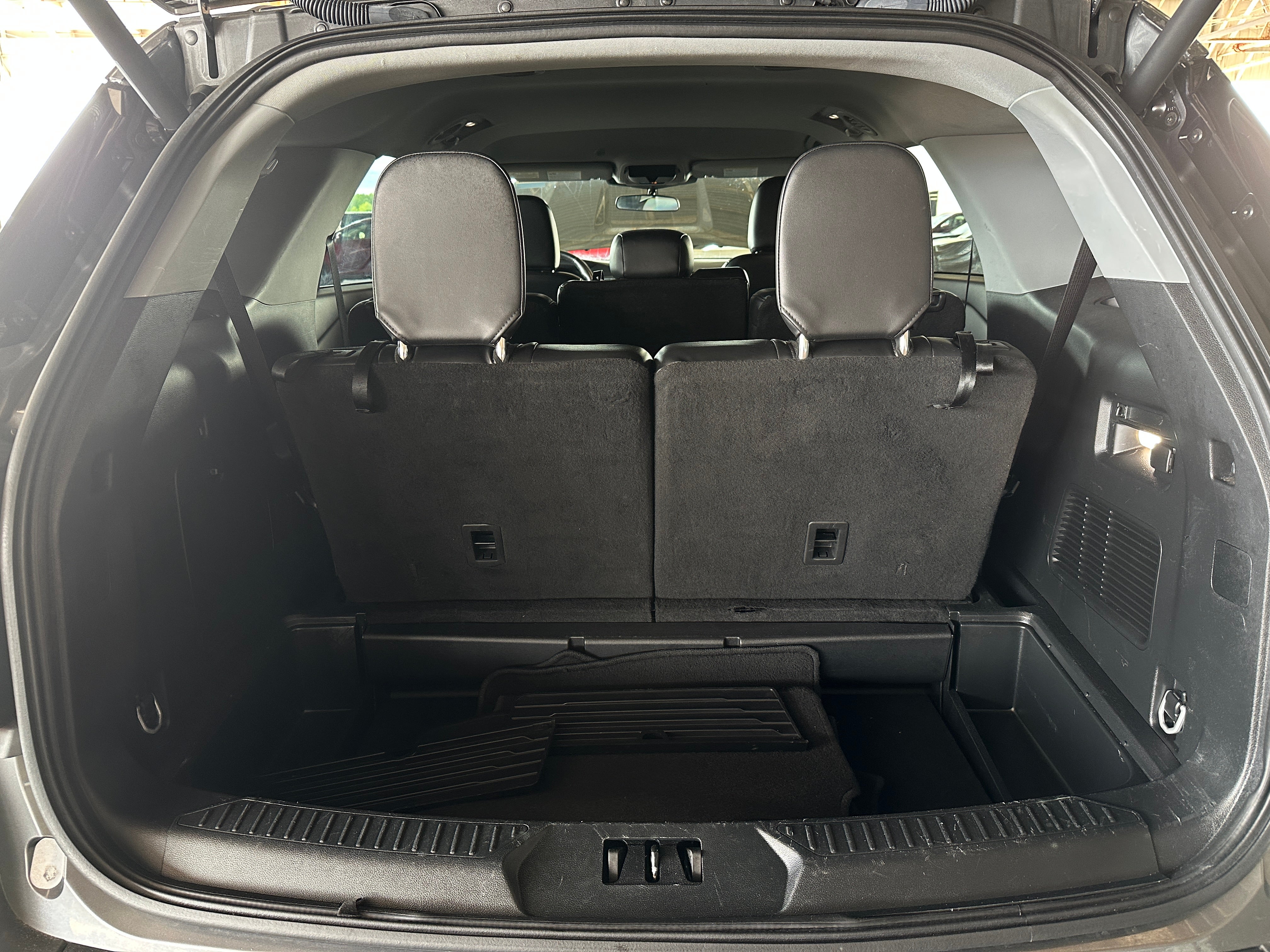 2023 Ford Explorer XLT 6