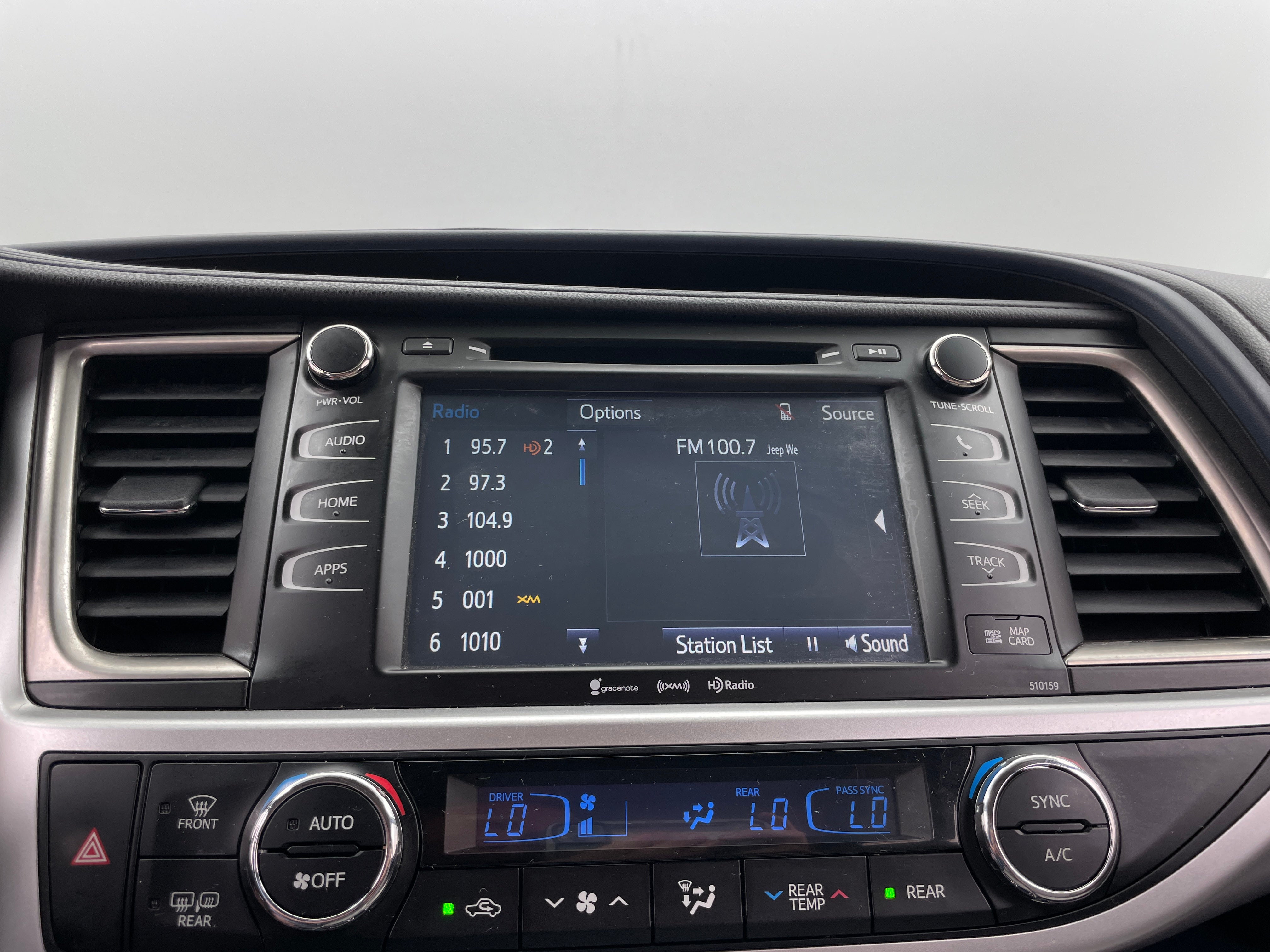 2016 Toyota Highlander XLE 3