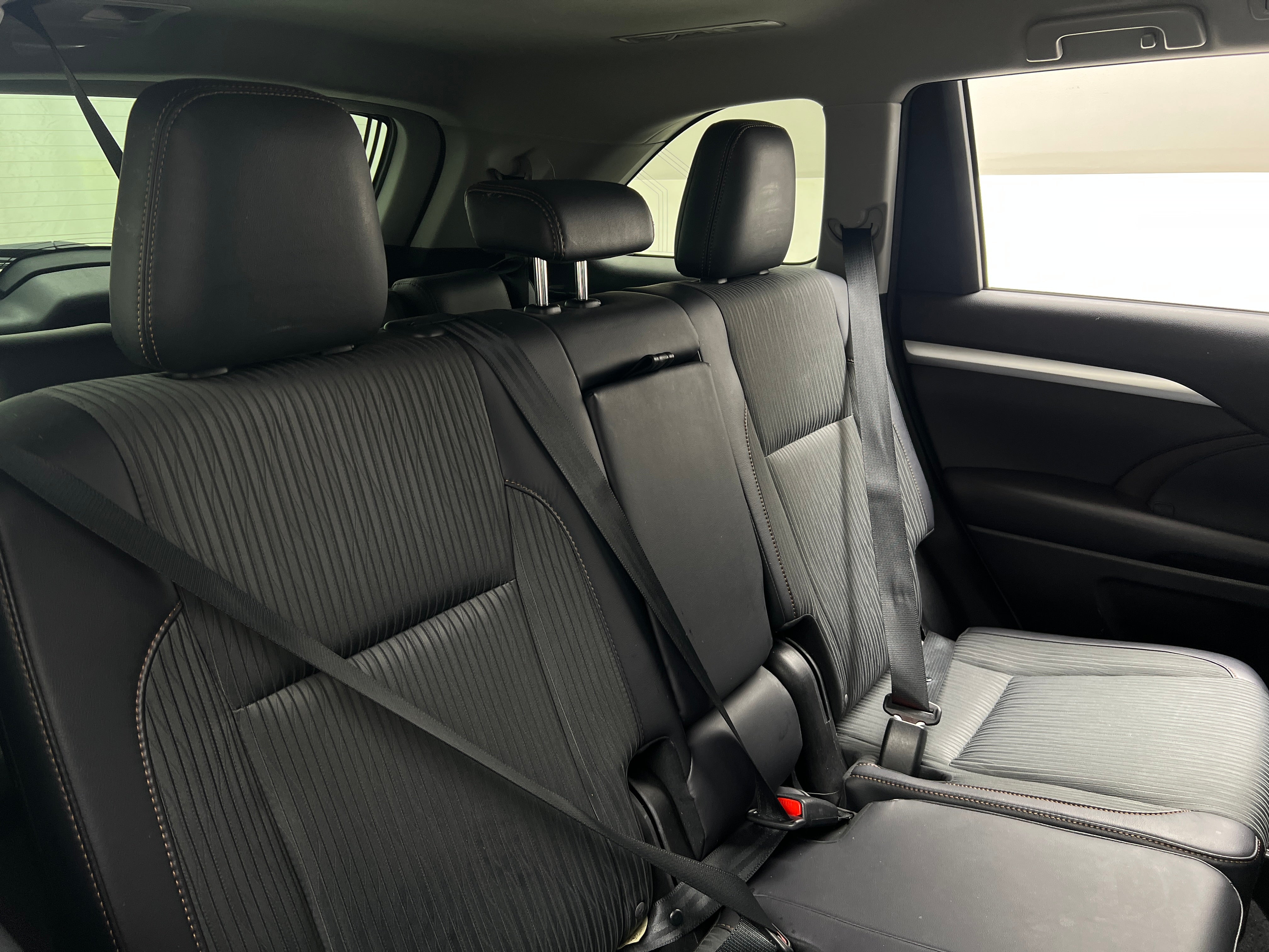 2016 Toyota Highlander Plus 6