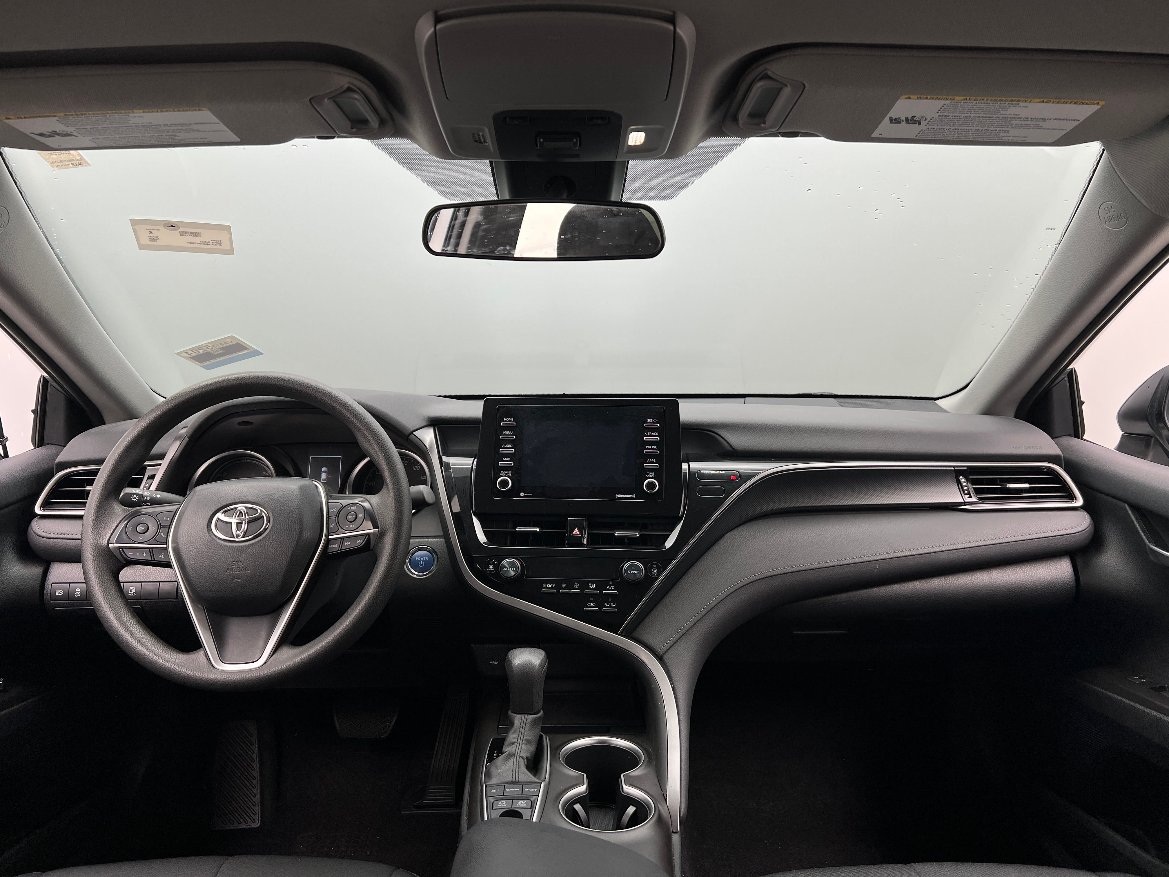 2022 Toyota Camry LE 3