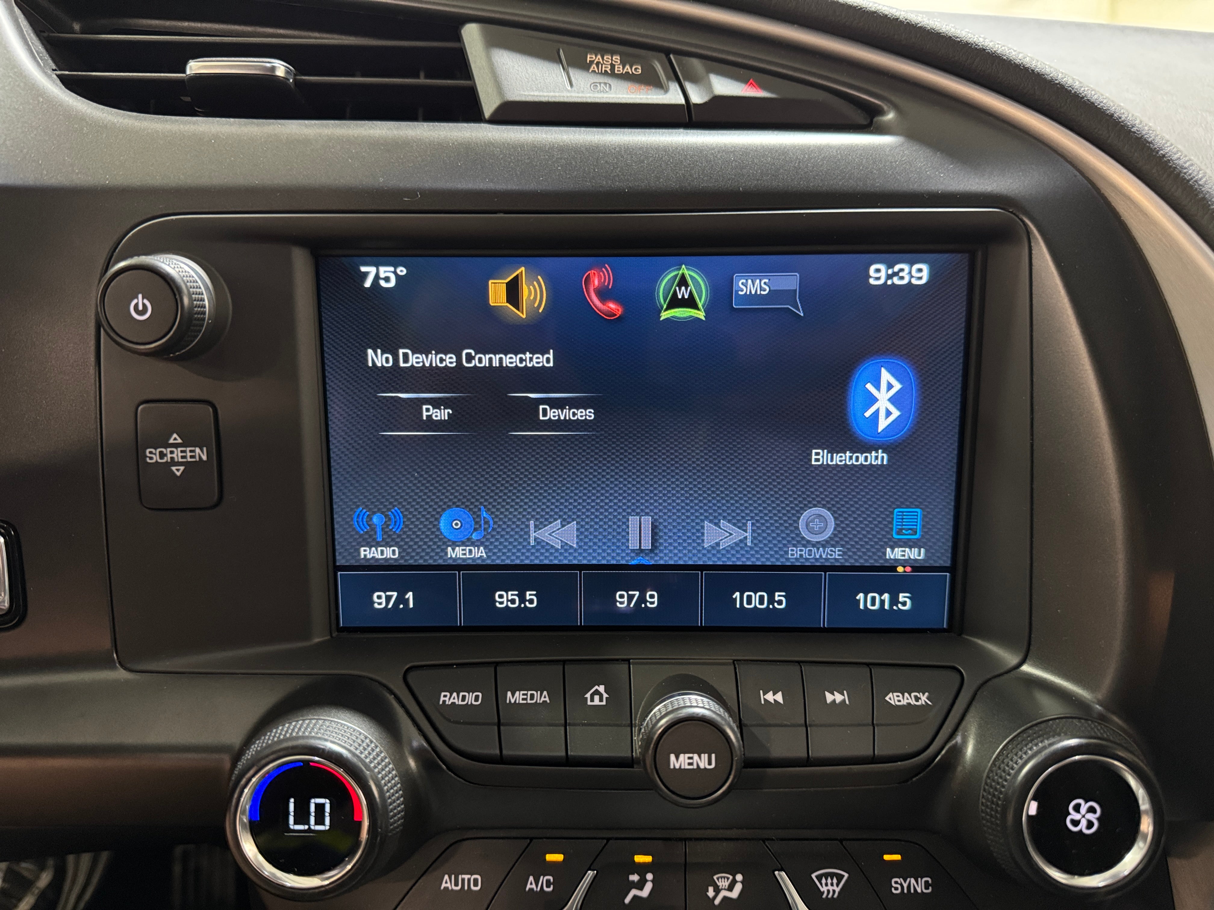 2019 Chevrolet Corvette Stingray 2