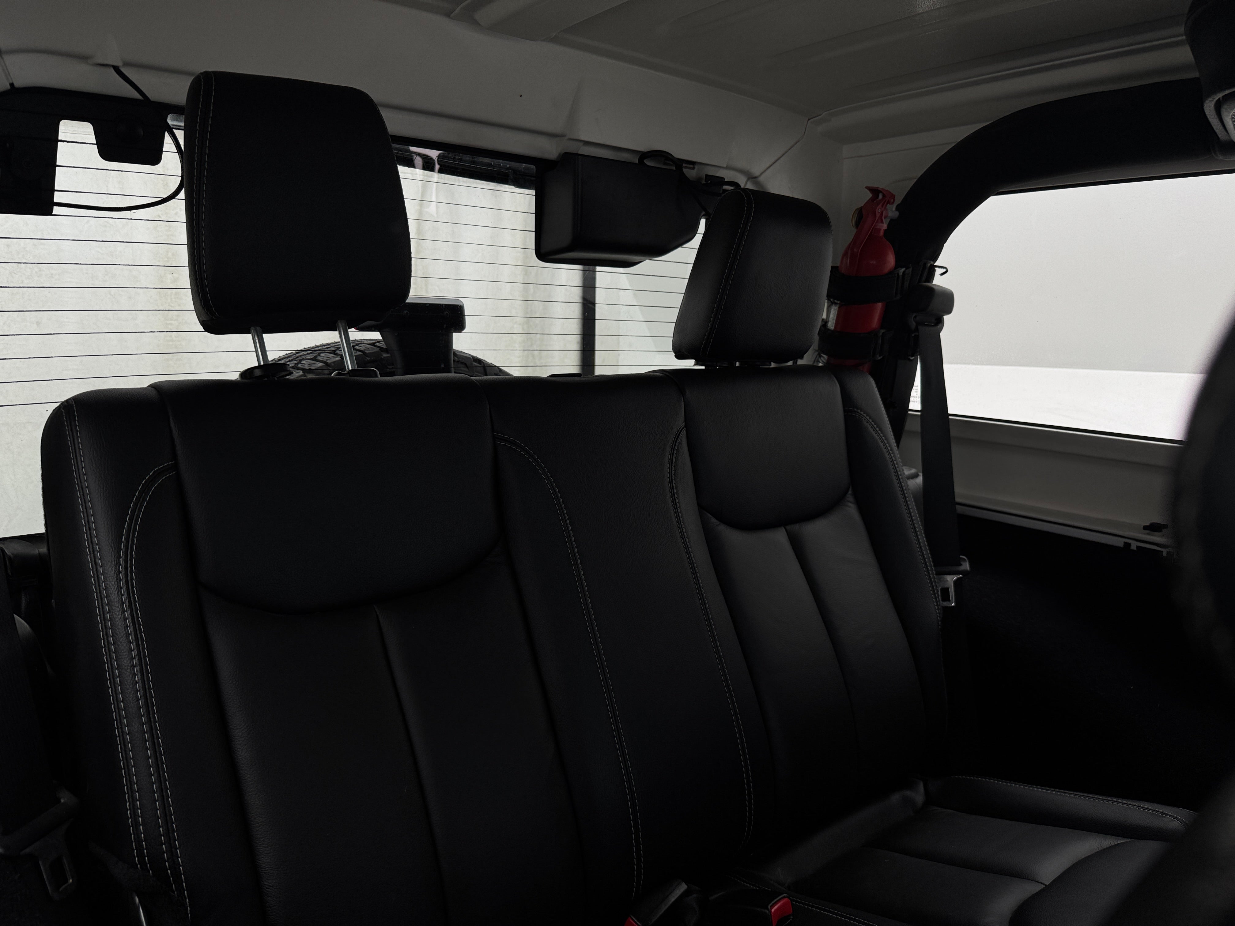 2015 Jeep Wrangler Sahara 4