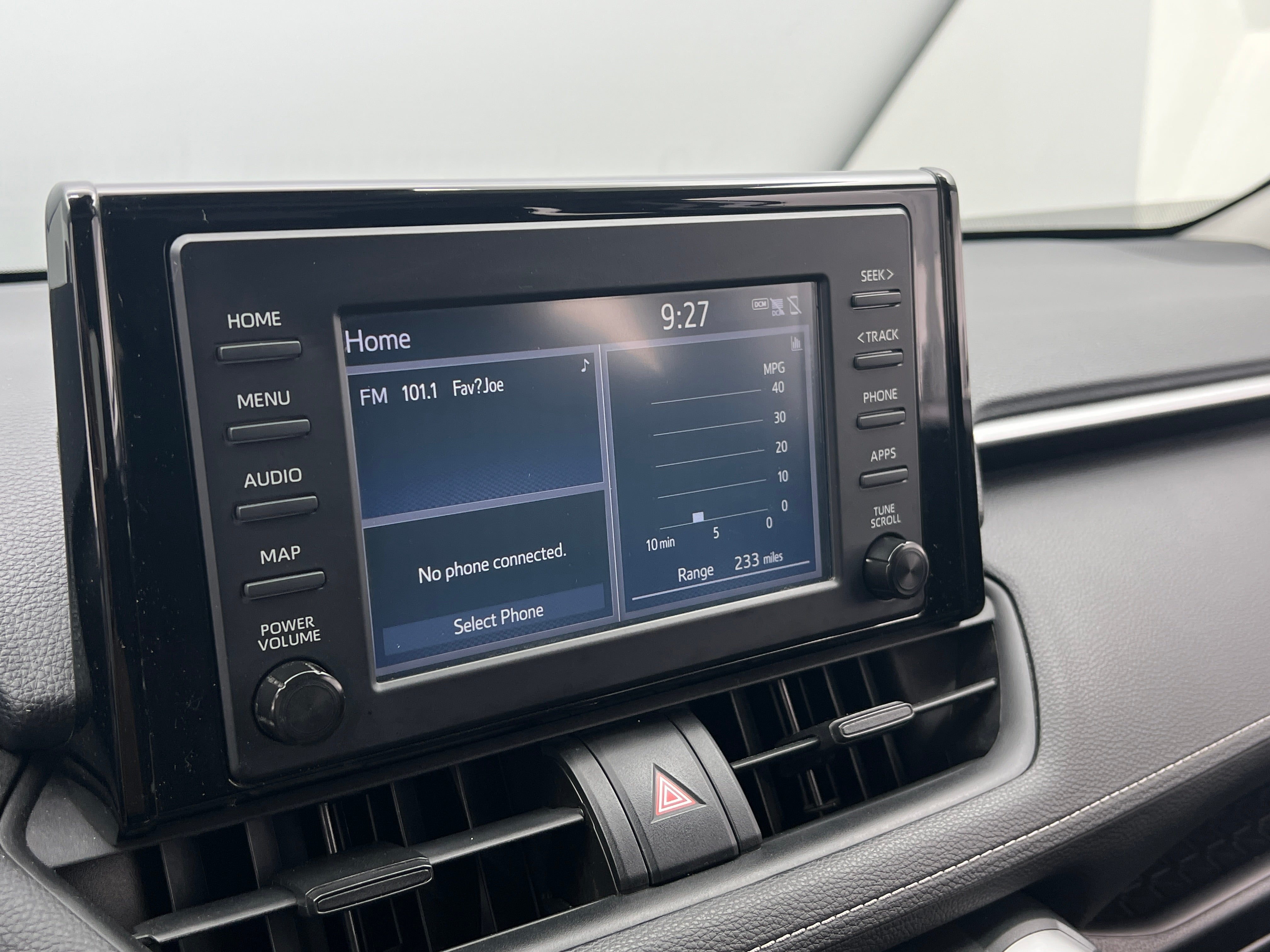 2019 Toyota RAV4 XLE 4