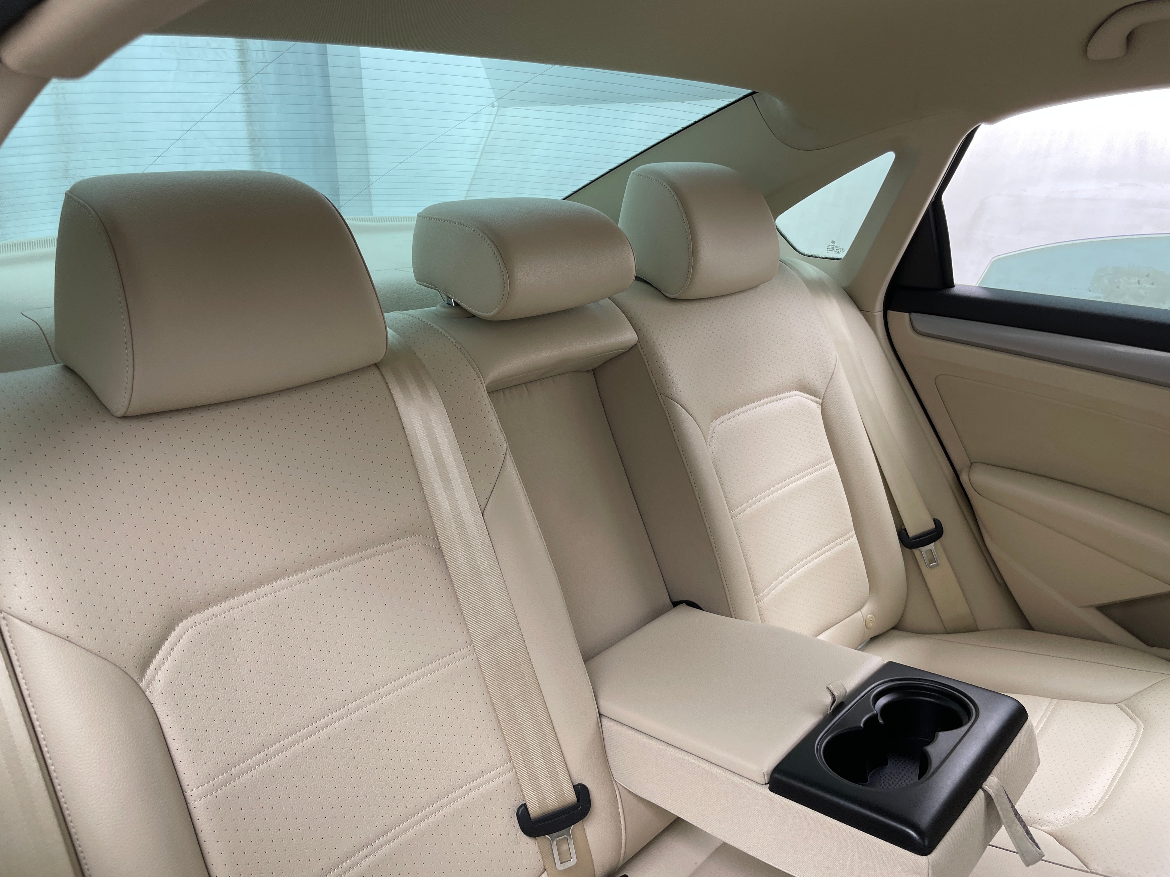 2013 Volkswagen Passat Wolfsburg Edition 6