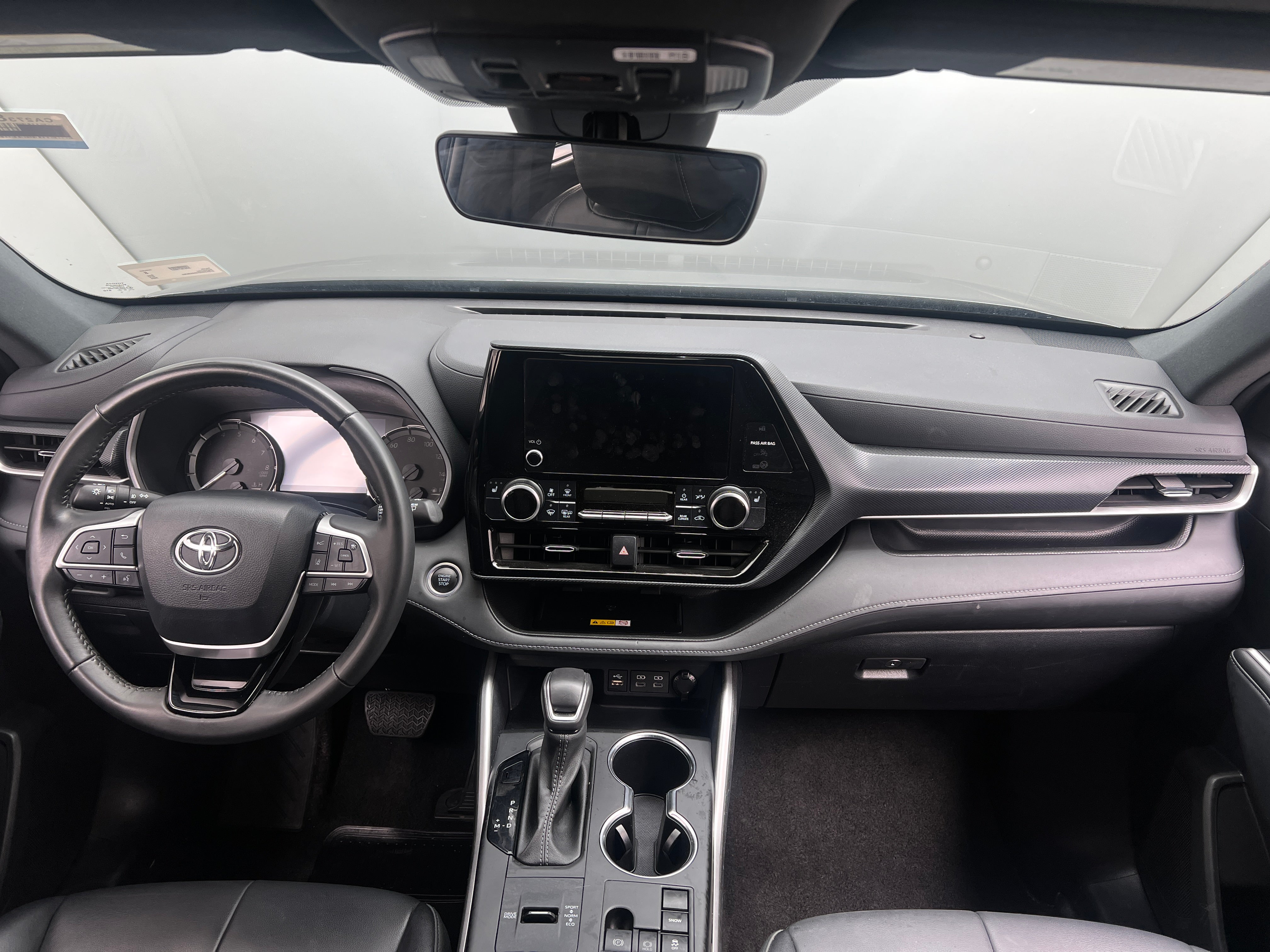 2024 Toyota Highlander XSE 2