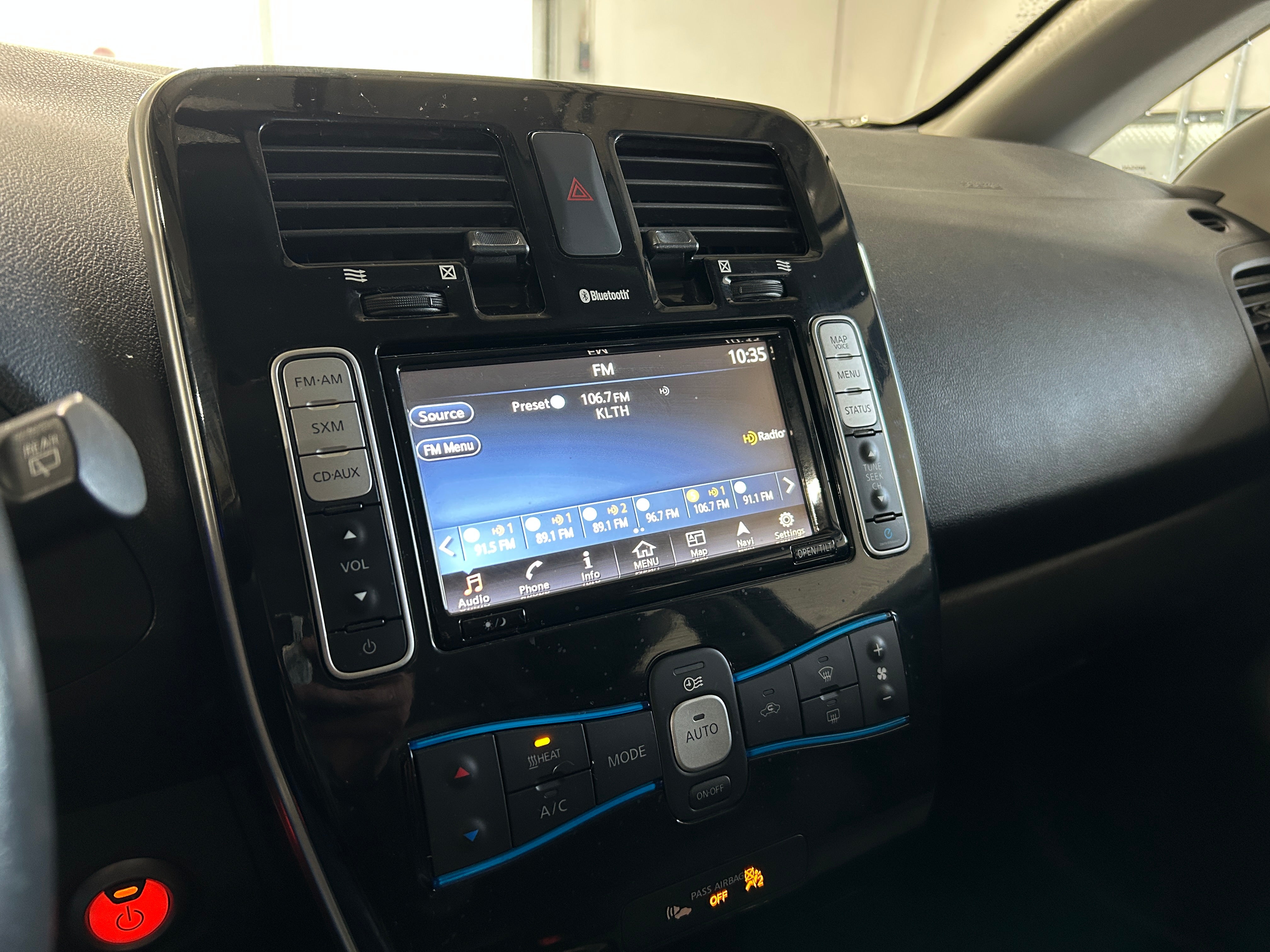 2017 Nissan Leaf SV 4