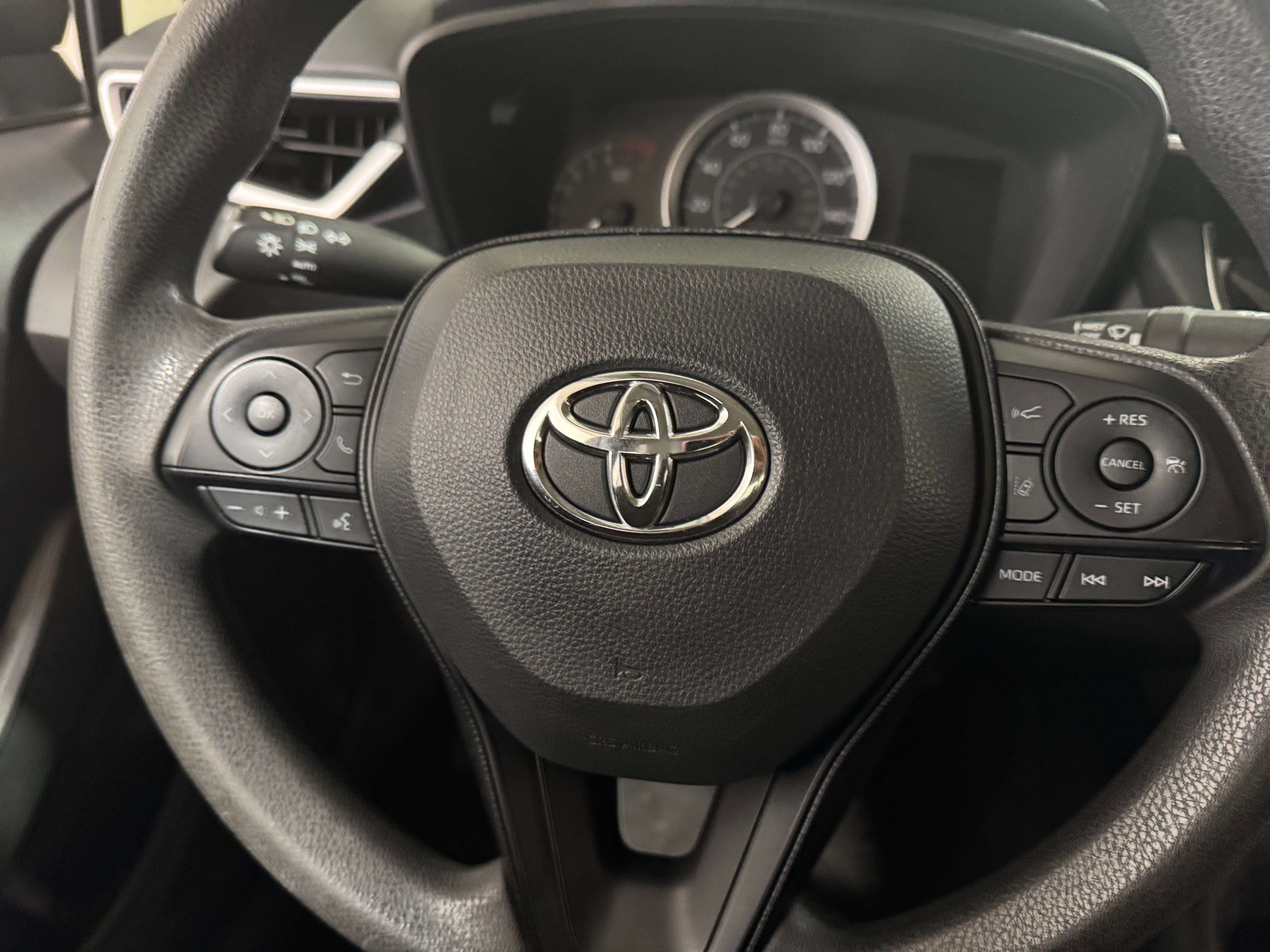 2020 Toyota Corolla LE 5