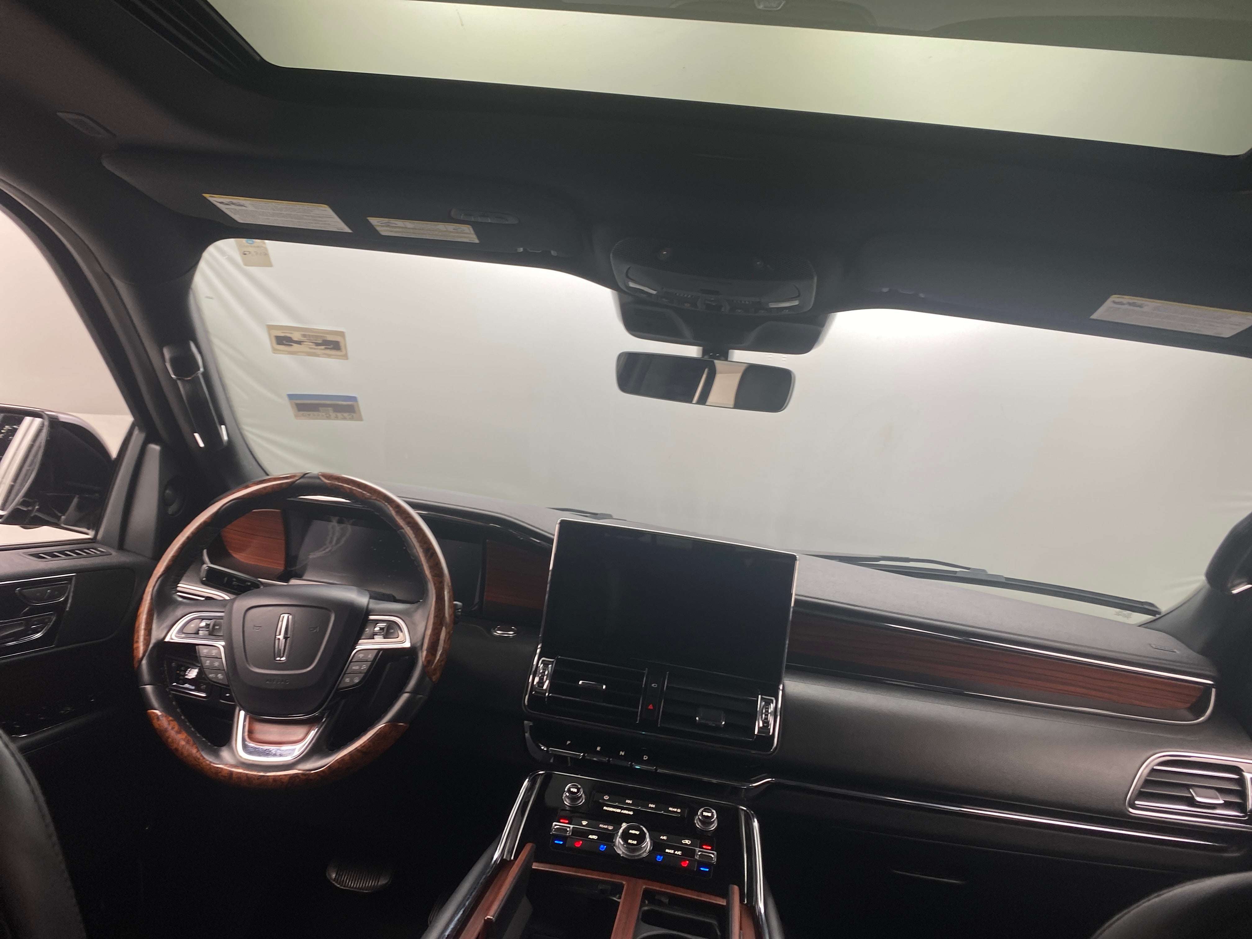 2022 Lincoln Navigator L Reserve 2